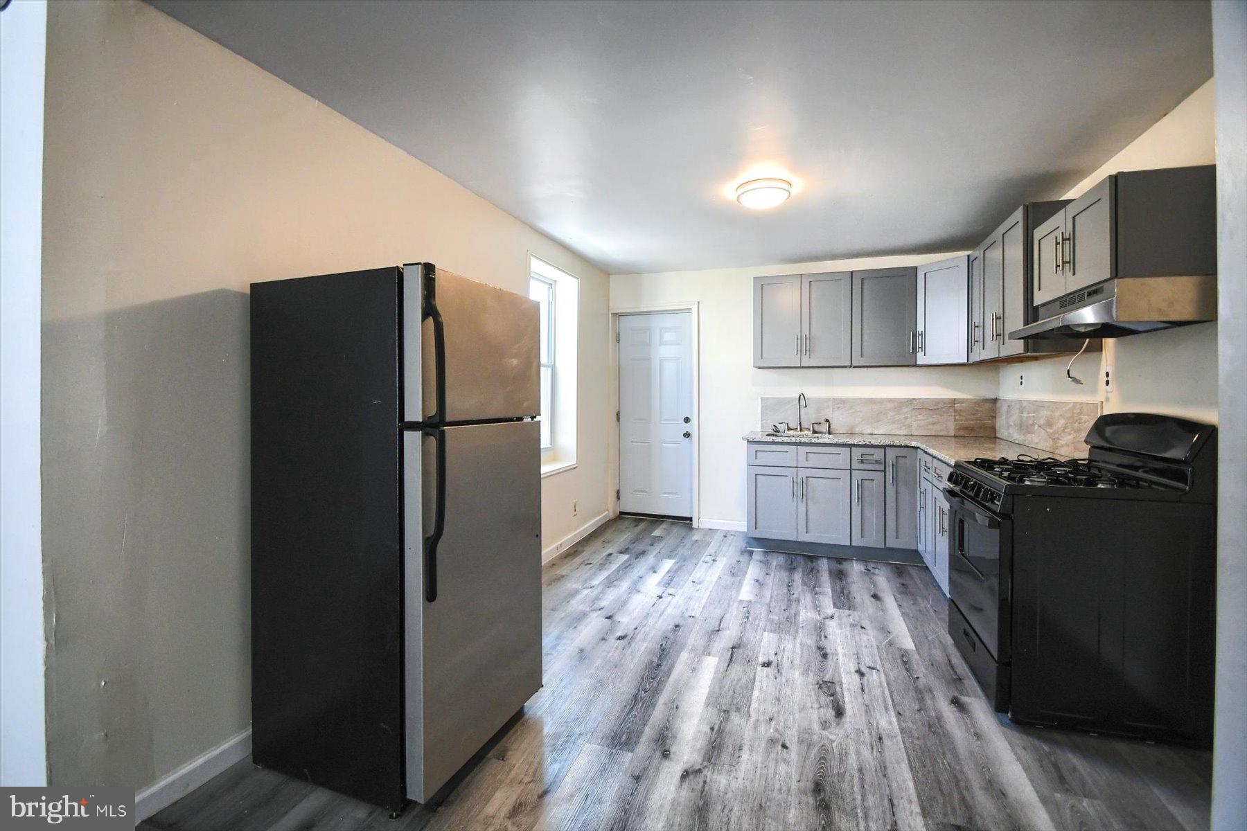 MANTUA - Residential Lease