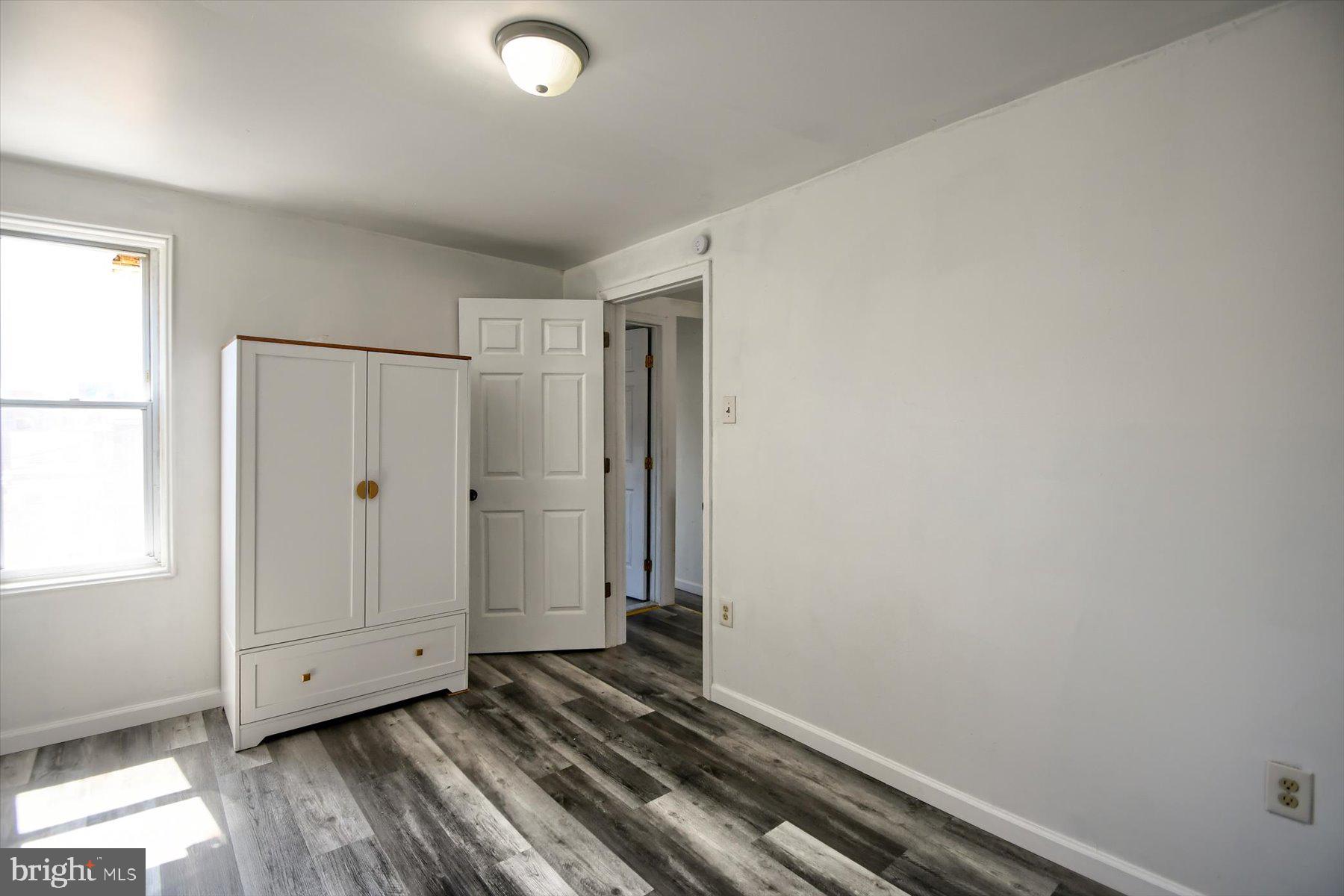 MANTUA - Residential Lease