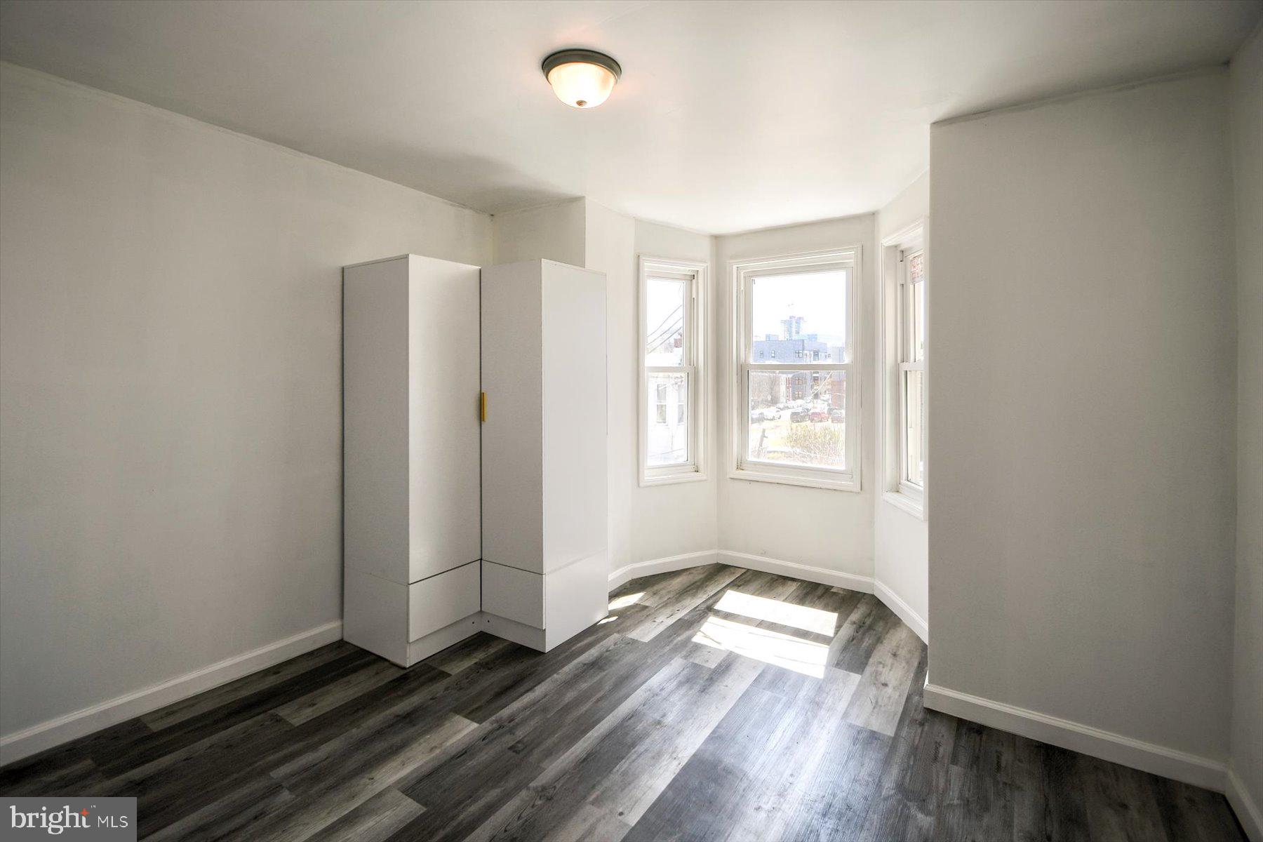 MANTUA - Residential Lease