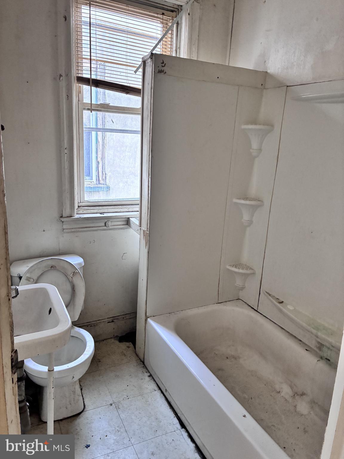 KENSINGTON - Residential