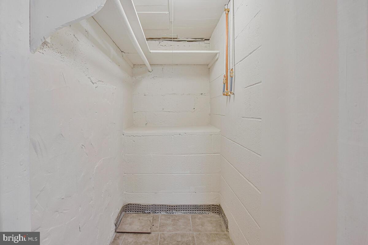 GREEN HILL PARK - Residential