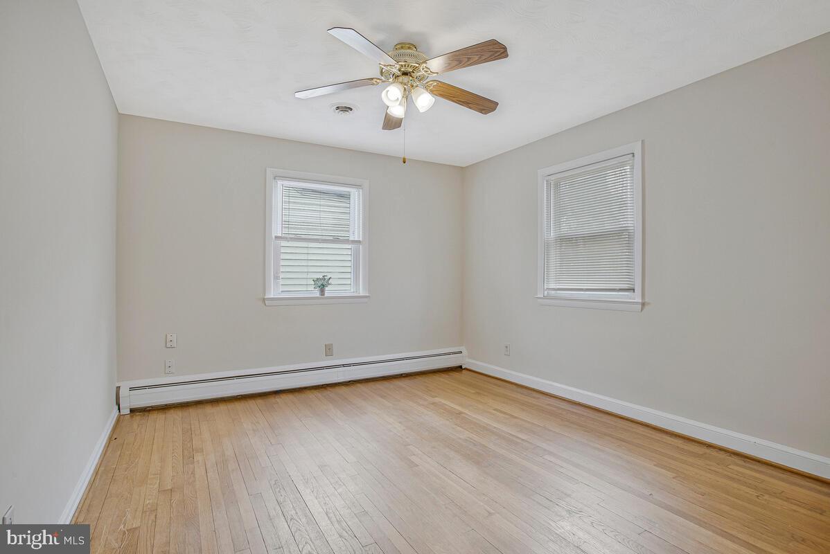 GREEN HILL PARK - Residential