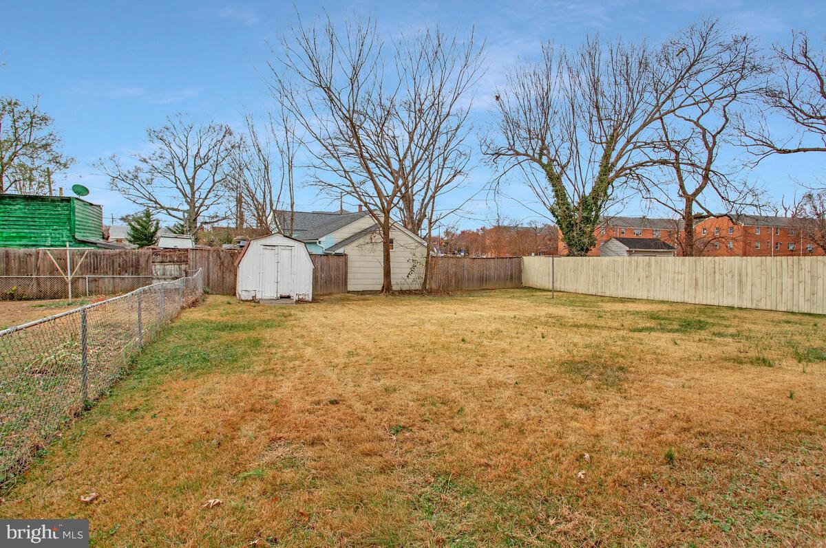 GREEN HILL PARK - Residential