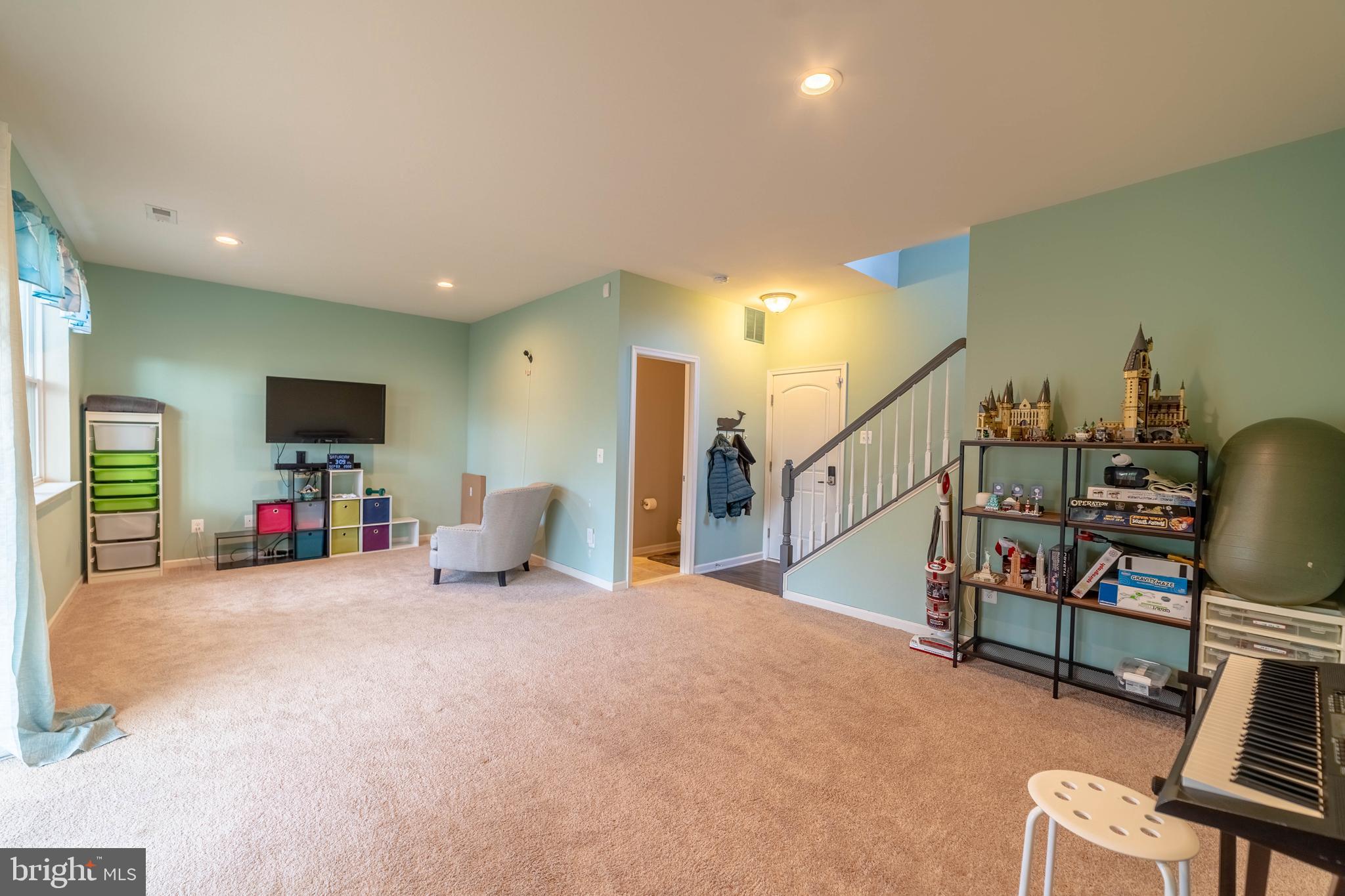 COLONIAL FORGE TOWNHOMES - Residential