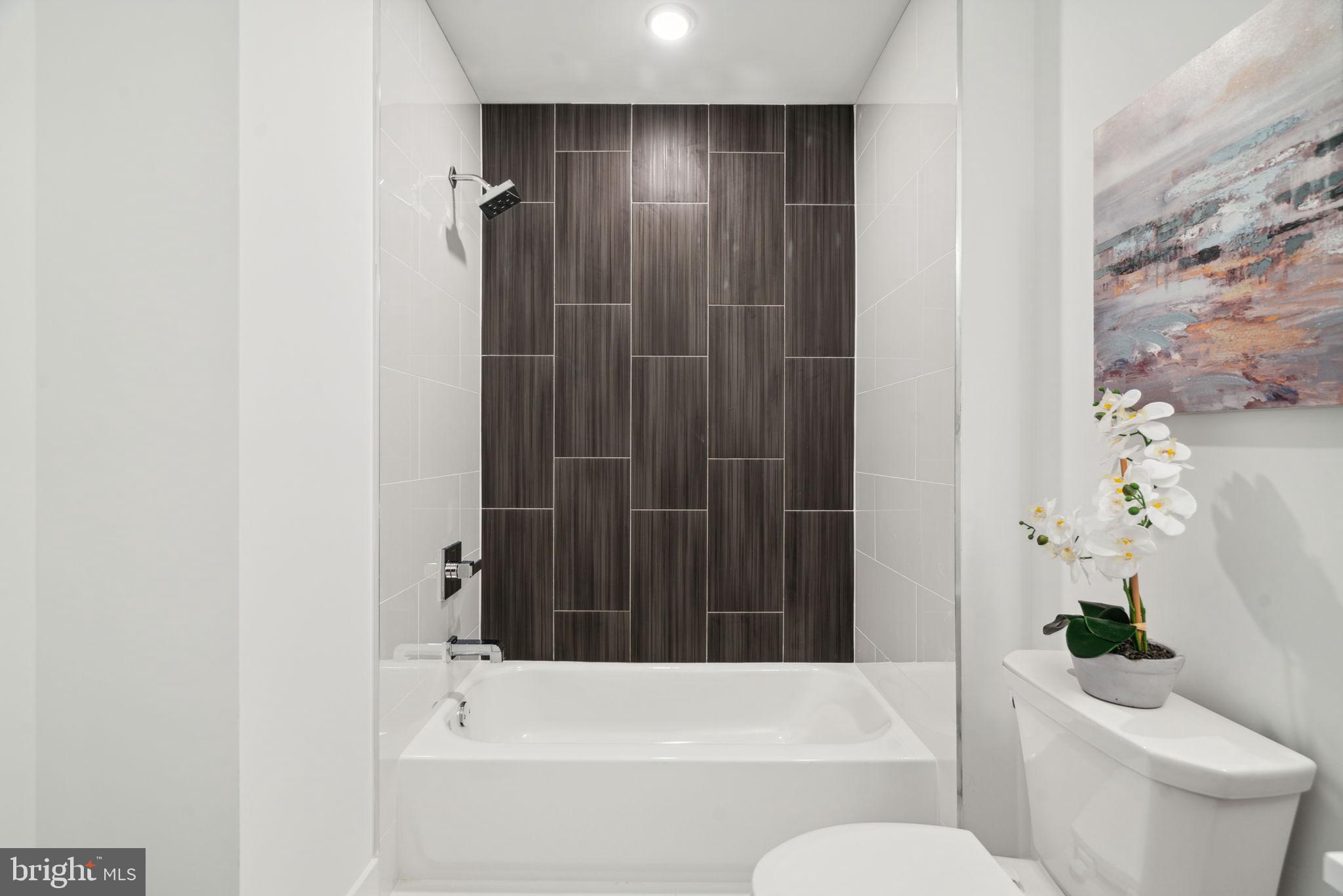 FRANCISVILLE - Residential Lease