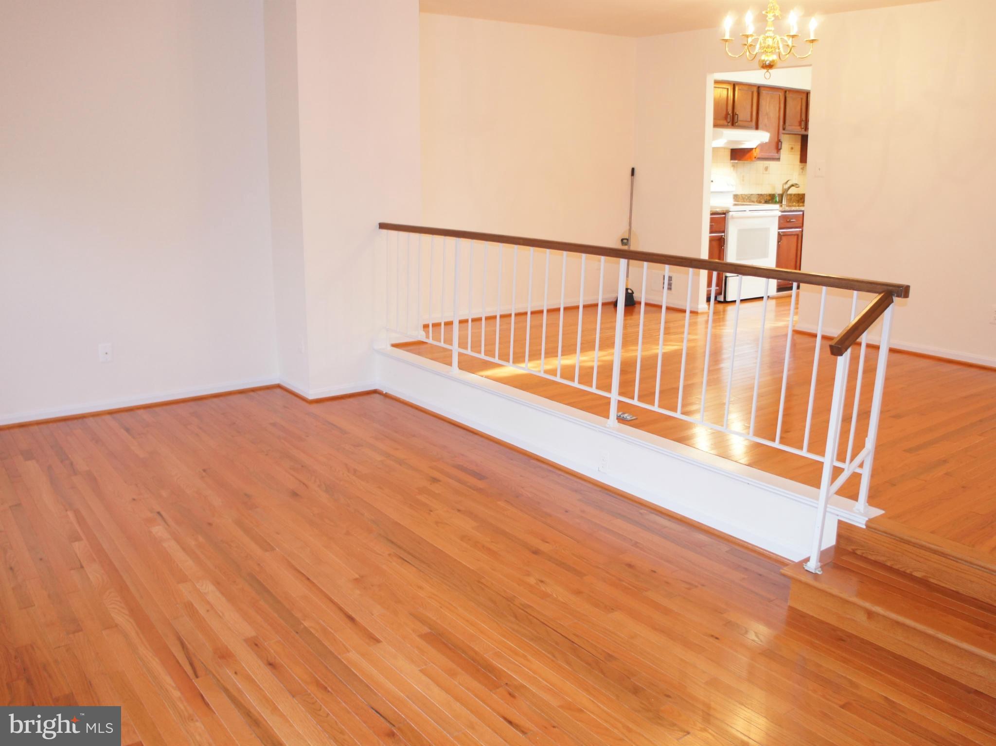 DEVONSHIRE TOWNHOMES - Residential