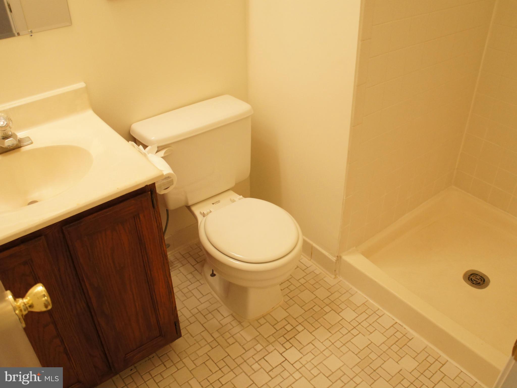 DEVONSHIRE TOWNHOMES - Residential