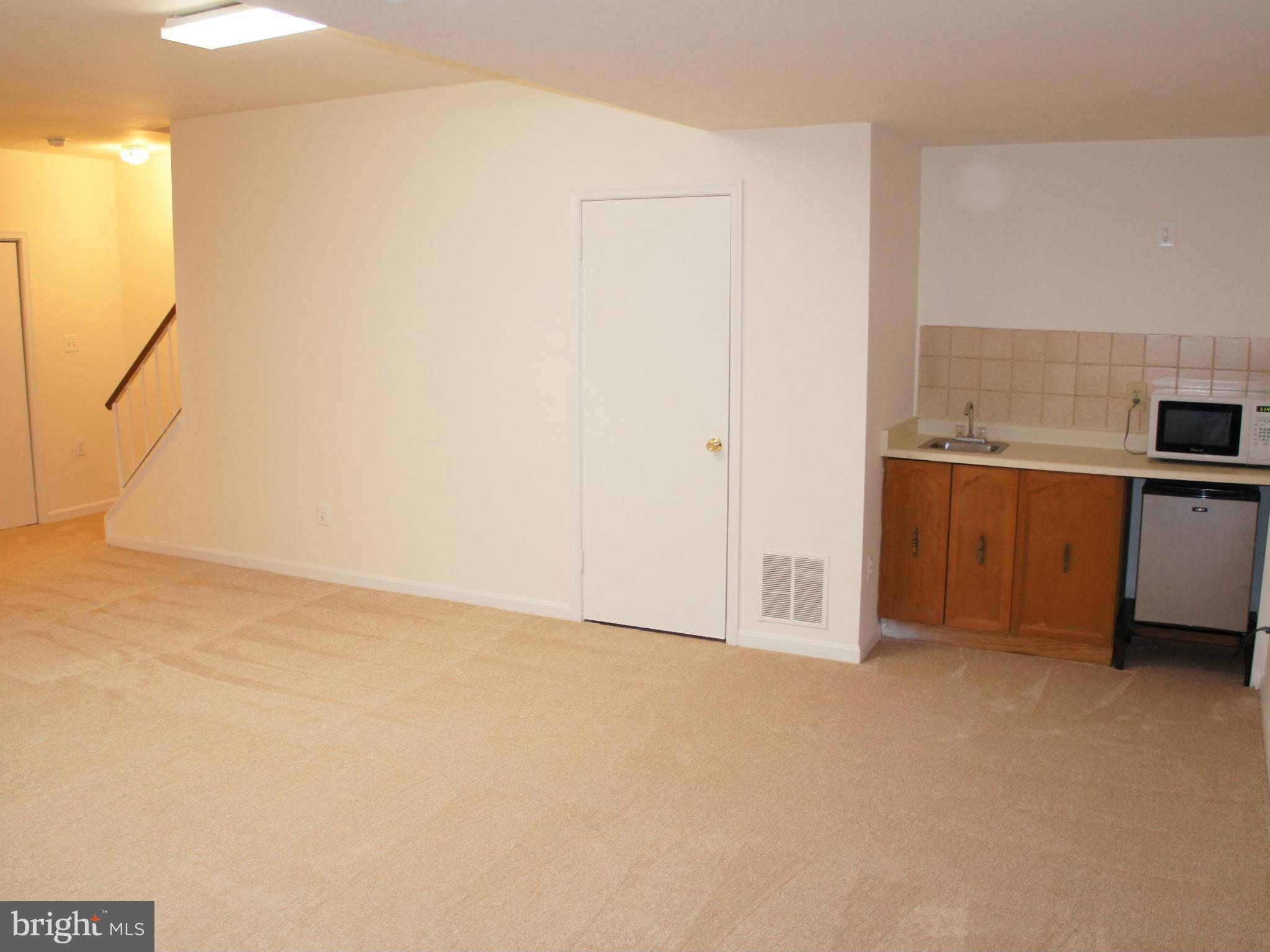 DEVONSHIRE TOWNHOMES - Residential