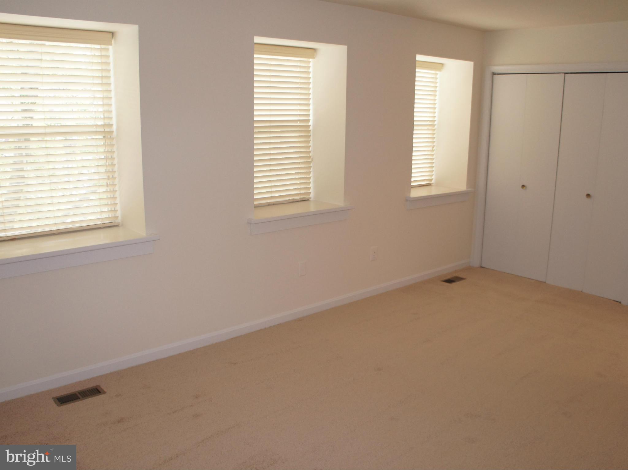 DEVONSHIRE TOWNHOMES - Residential