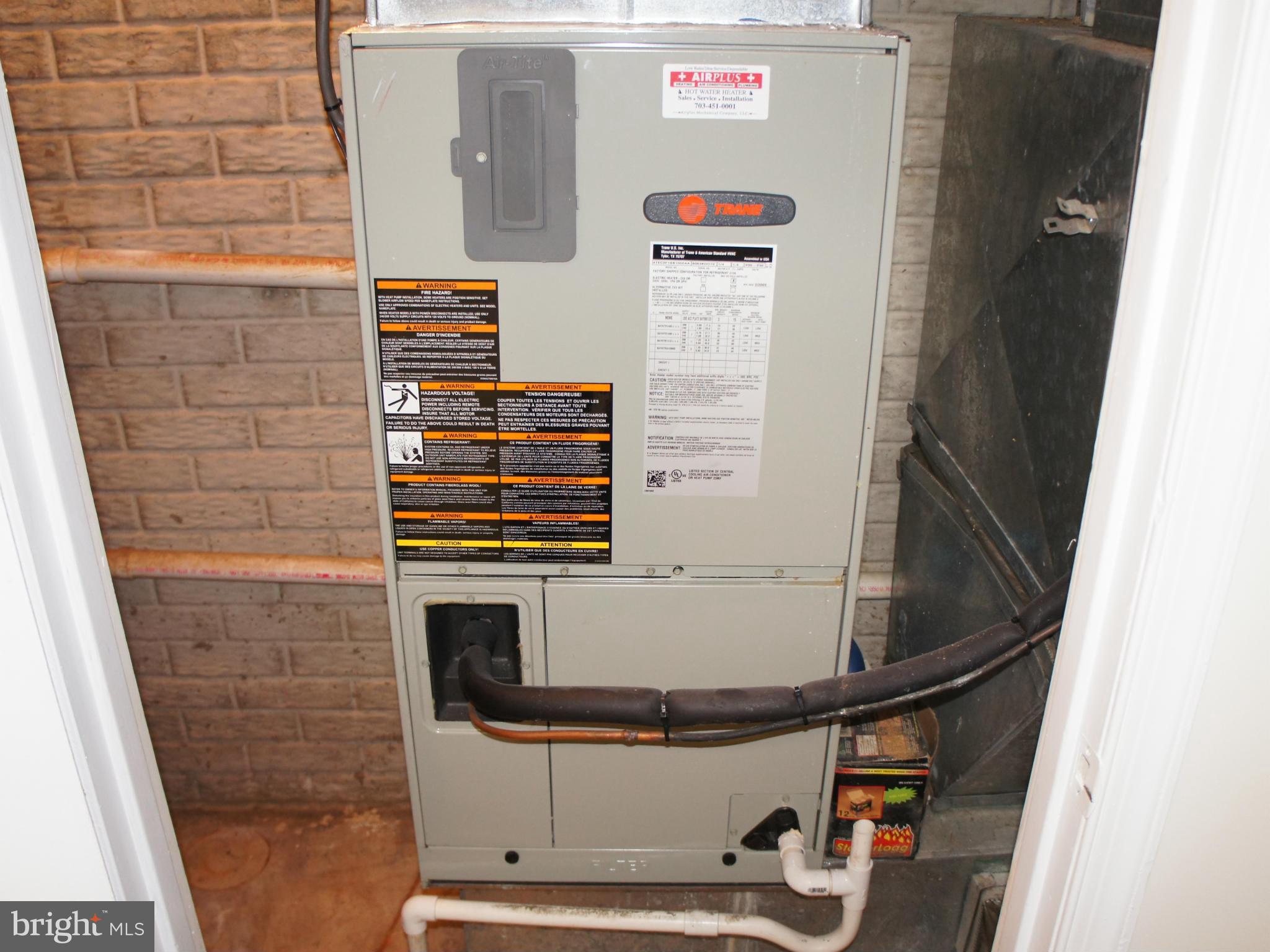 DEVONSHIRE TOWNHOMES - Residential