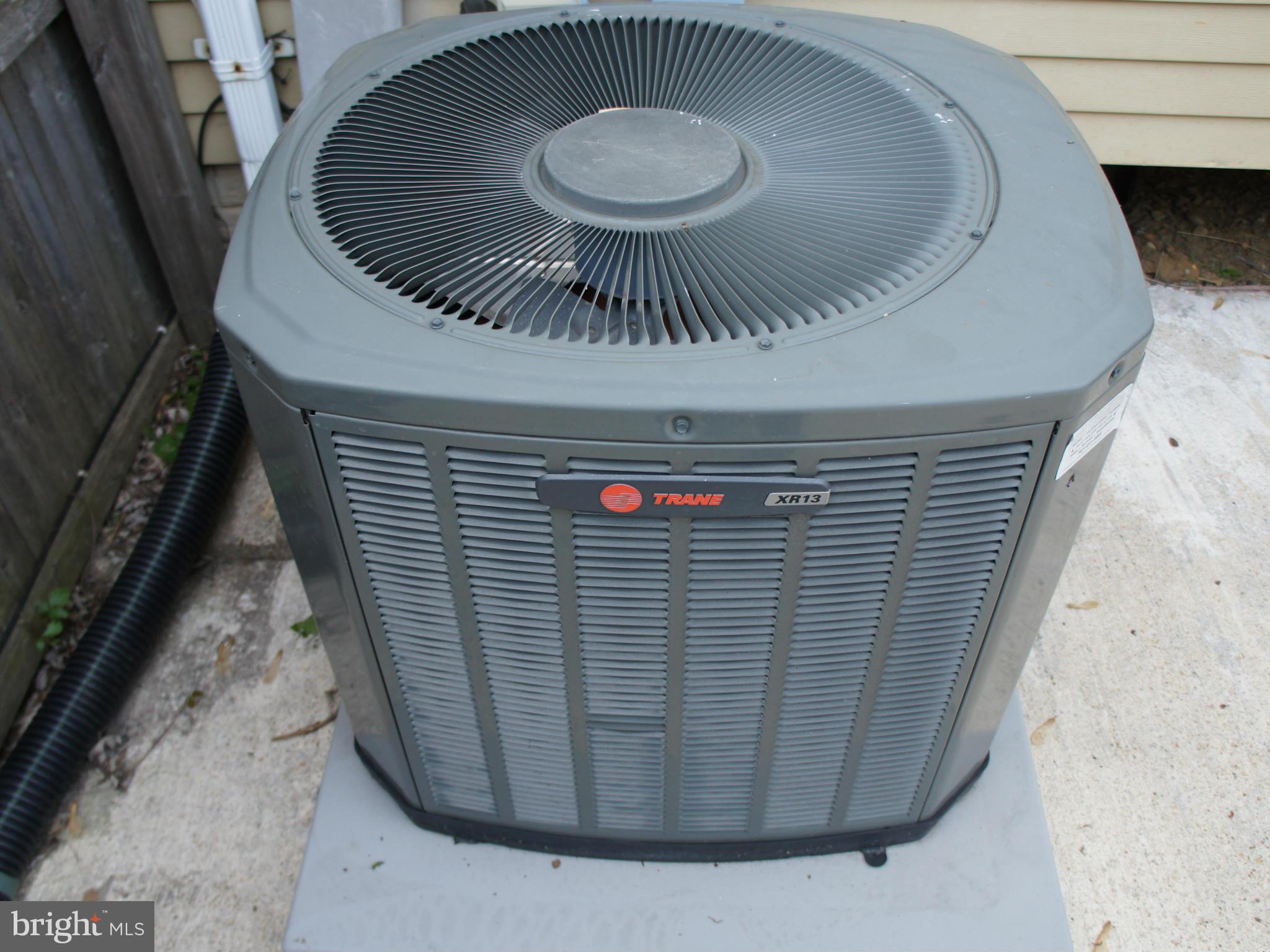 DEVONSHIRE TOWNHOMES - Residential