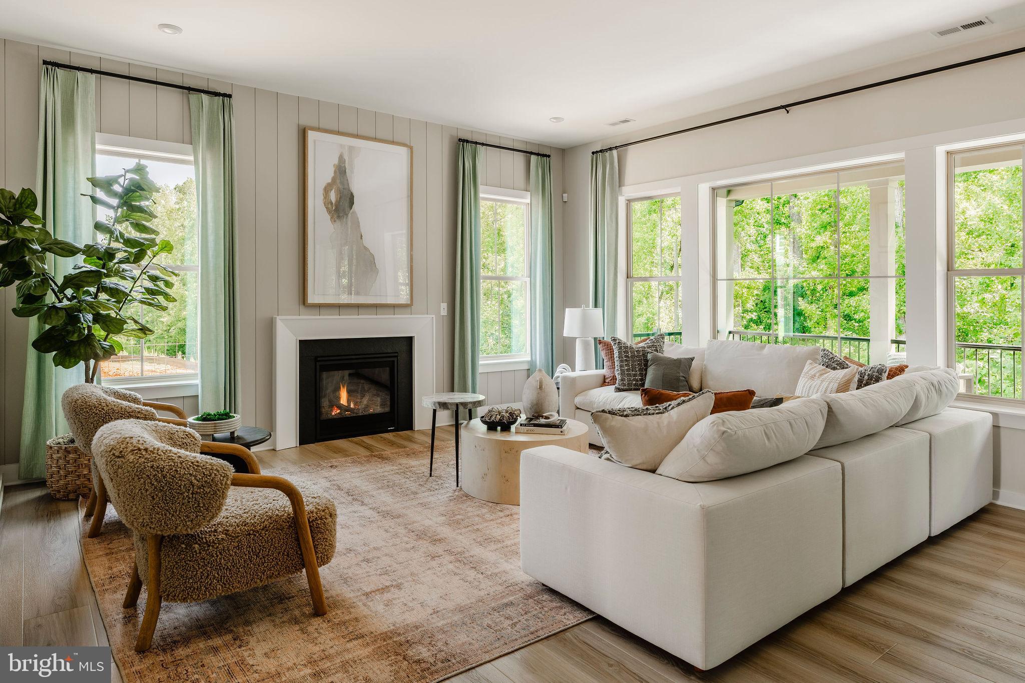 KENSINGTON - Residential