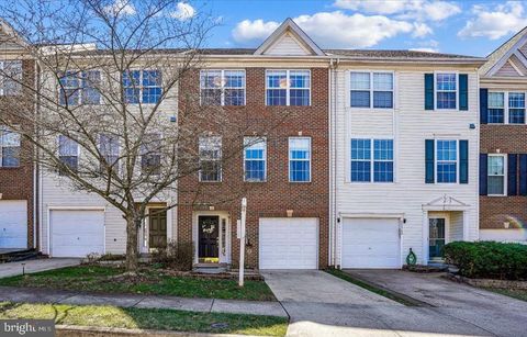 Photo of 45558 Lakemont Square, STERLING, VA 20165 (MLS # VALO2117248)
