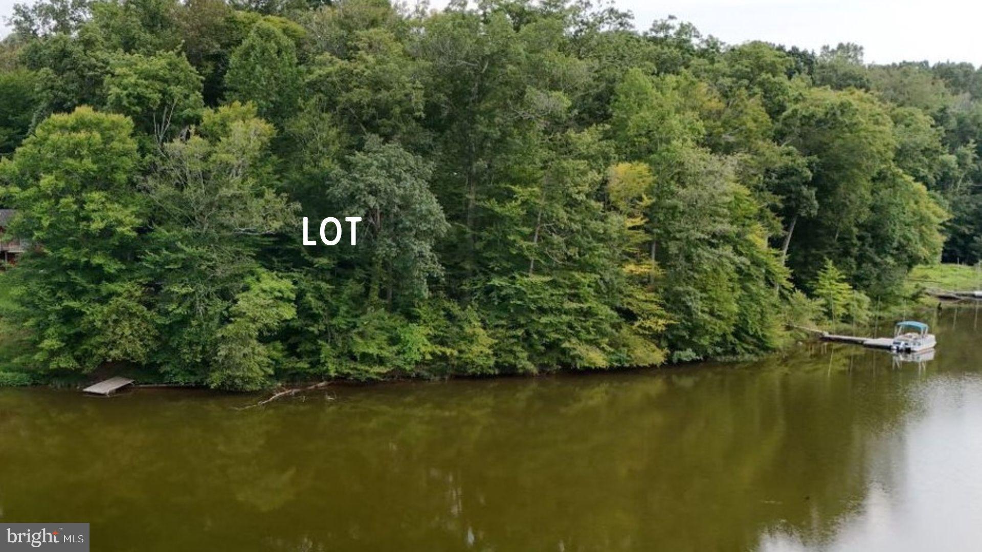 OCCOQUAN FOREST - Land