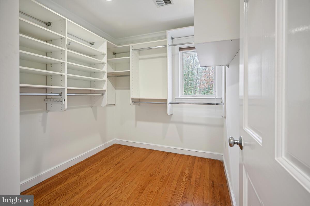 SPRINGBROOK FOREST - Residential