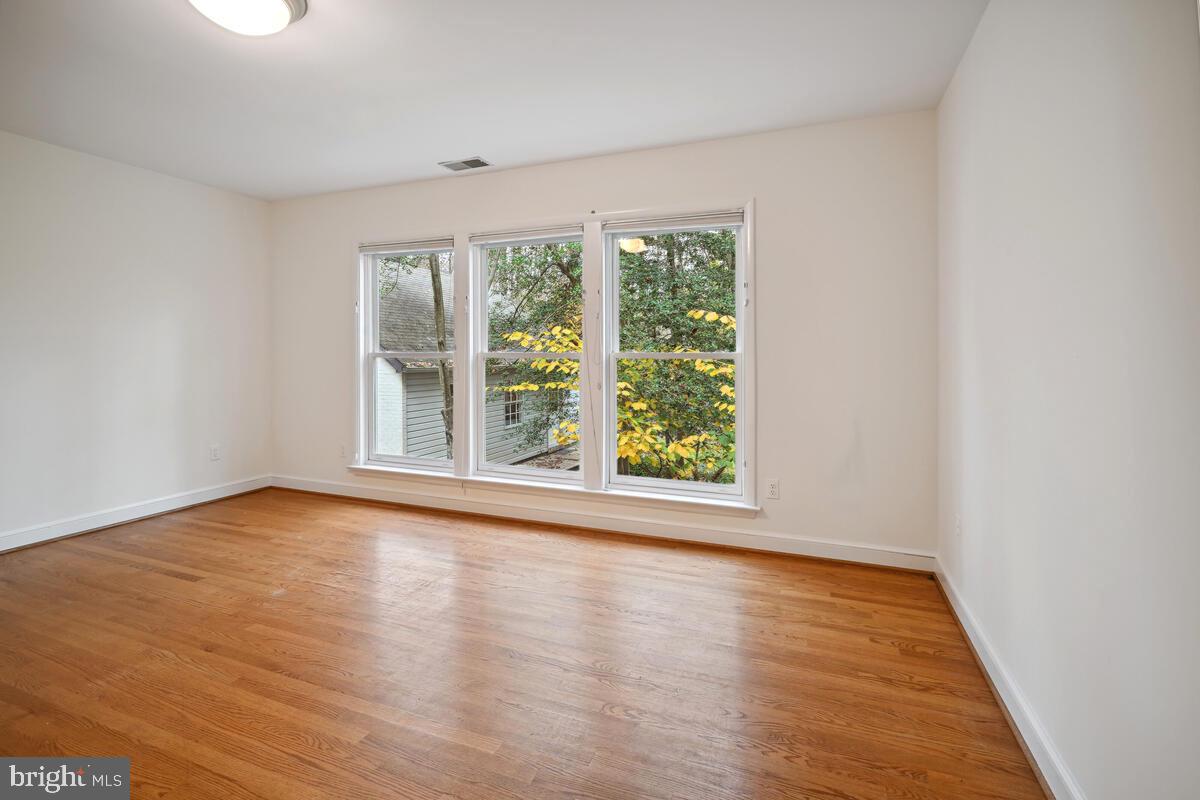 SPRINGBROOK FOREST - Residential