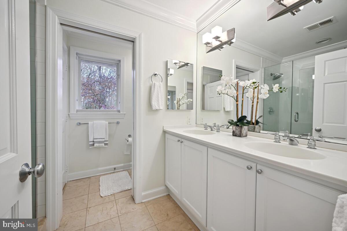 SPRINGBROOK FOREST - Residential