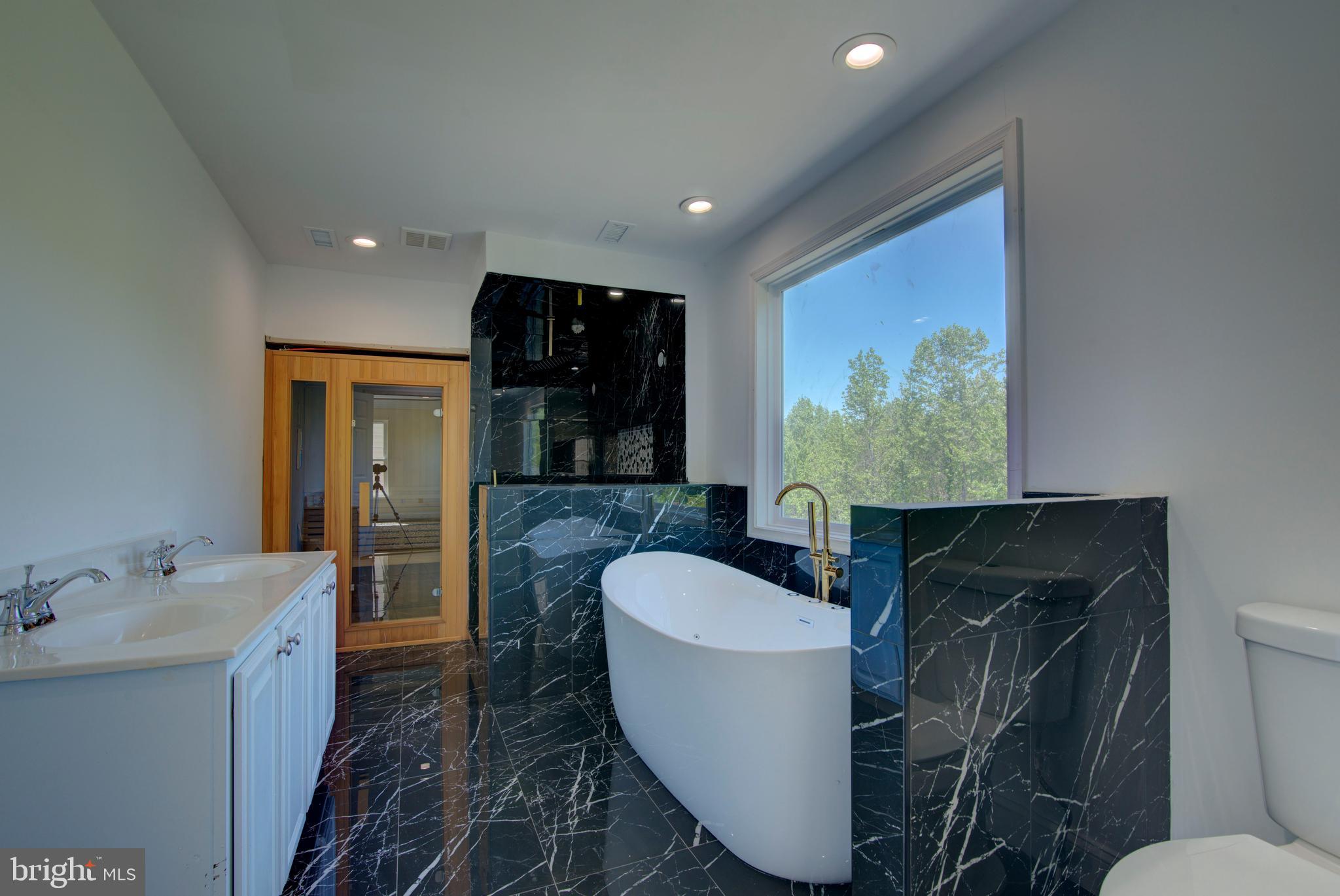 HIGHGROVE ESTATES - Residential