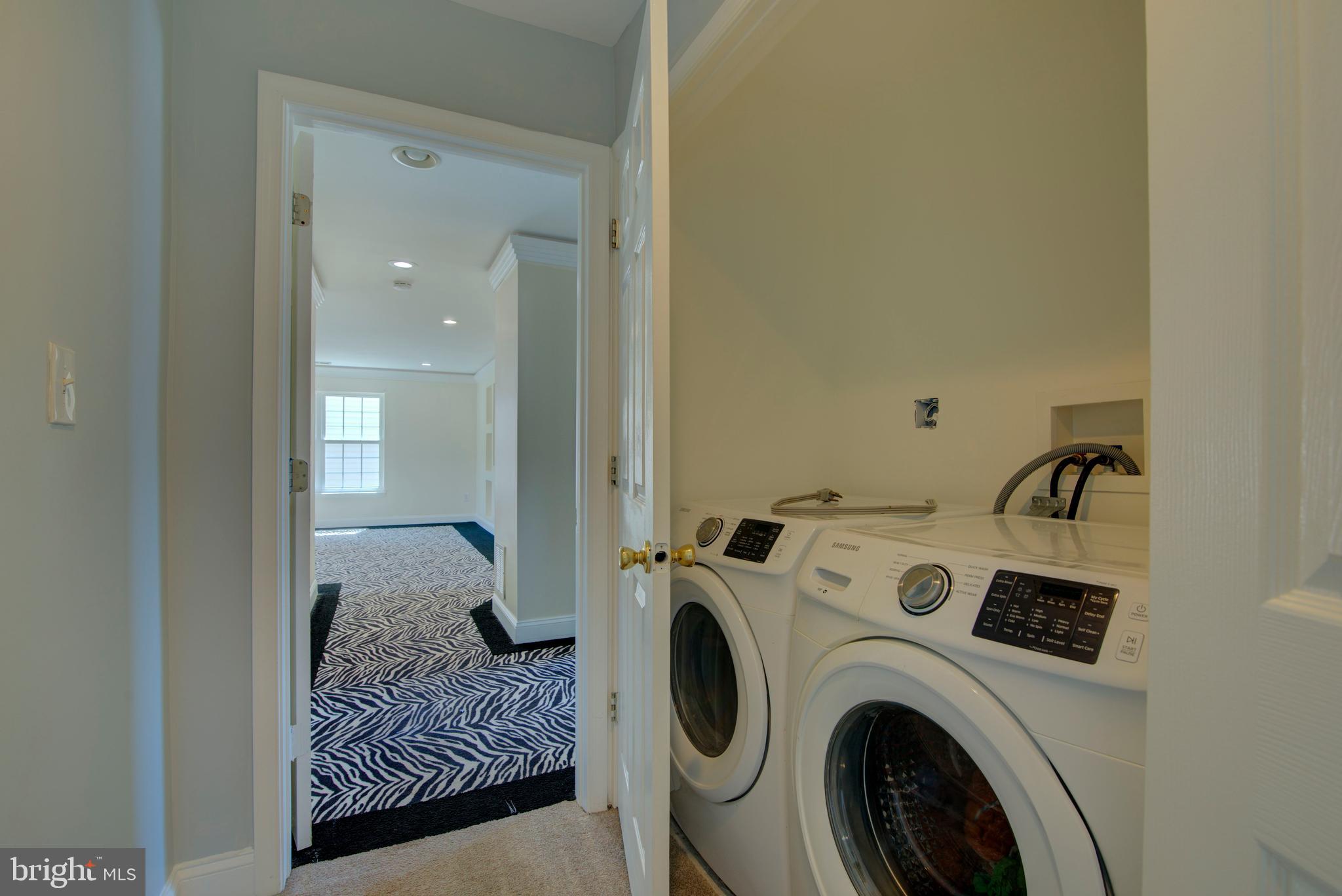 HIGHGROVE ESTATES - Residential