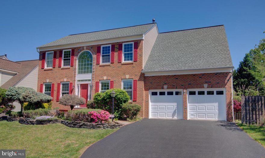 Stately 3LVL Colonial w/ 2 Car Garage! Dramatic 2 story foyer. Renovated Kitchen w/ island, quartz, SS appliances, gas cooking. Primary Suite w/ fireplace & built-ins, custom walk-in closet (converted 4th upper lvl br). Primary BA w/ jetted tub, sauna & luxury shower. Walkout lower level w/ kitchenette, den, upgraded BA, bonus storage. Updated roof, windows & hvac. Great neighborhood just mins to Metro, Ft Belvoir, Mark Center, Pentagon, DC! Selling As-Is.