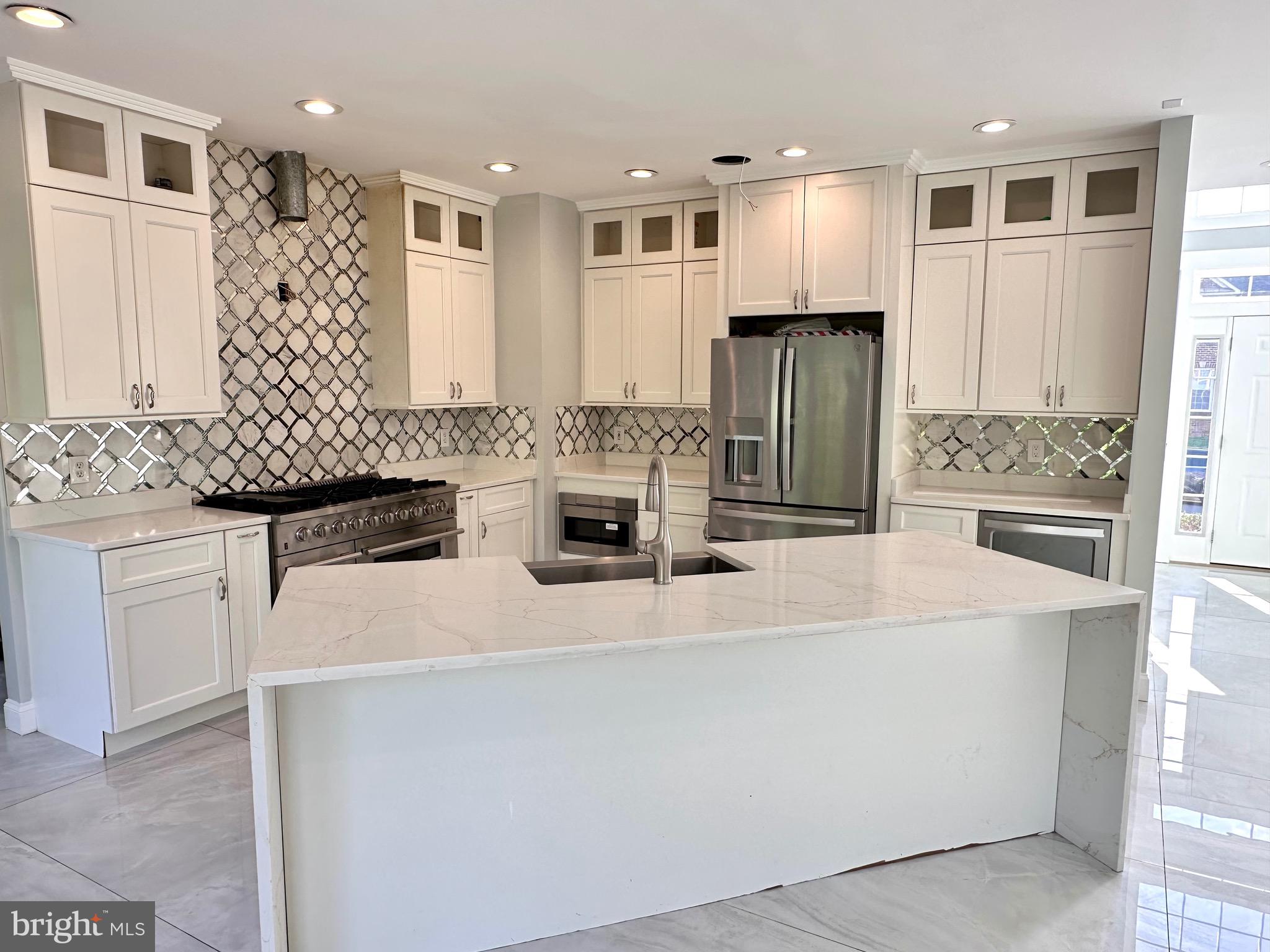 6137 DEER RIDGE TRAIL