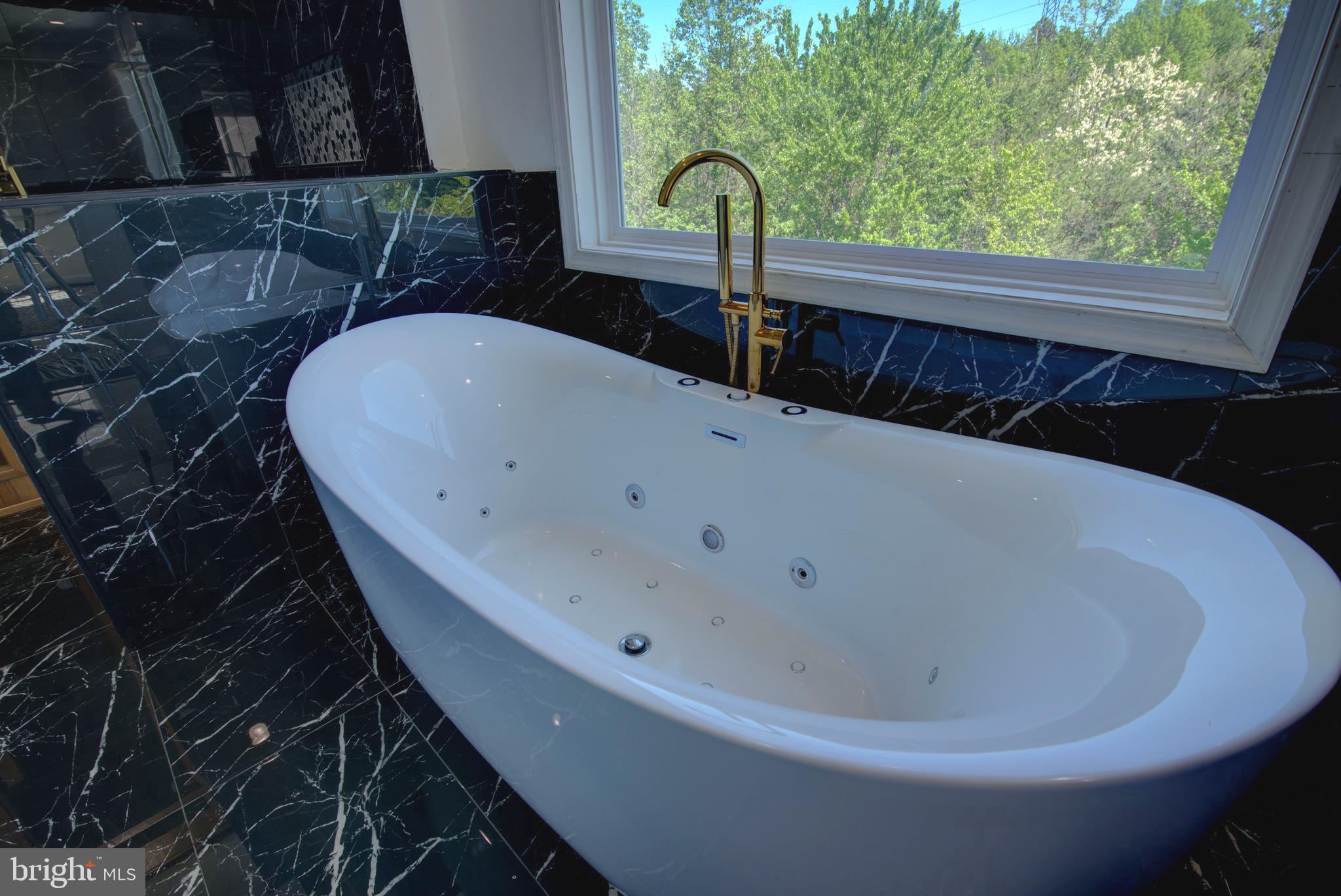 HIGHGROVE ESTATES - Residential