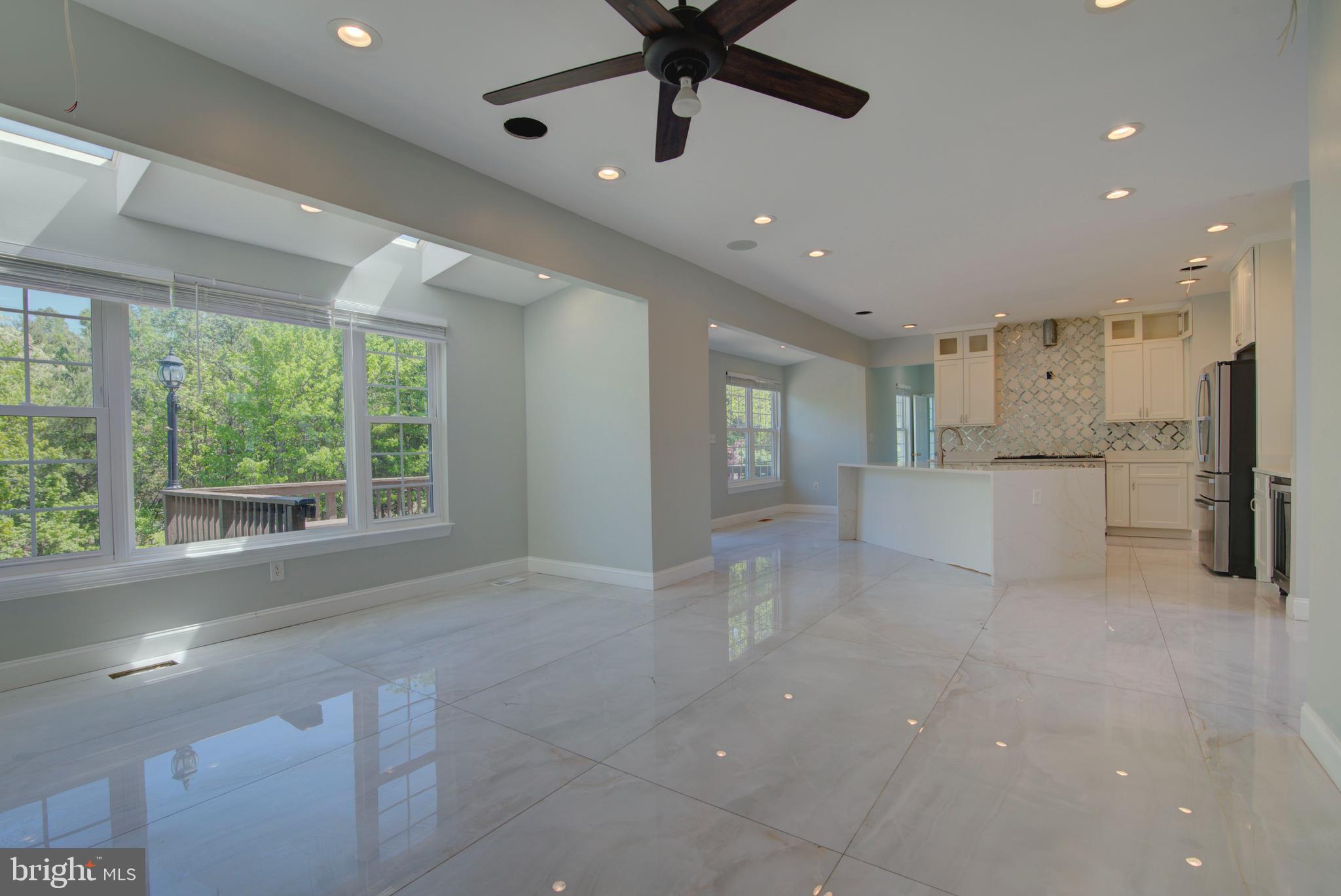 HIGHGROVE ESTATES - Residential