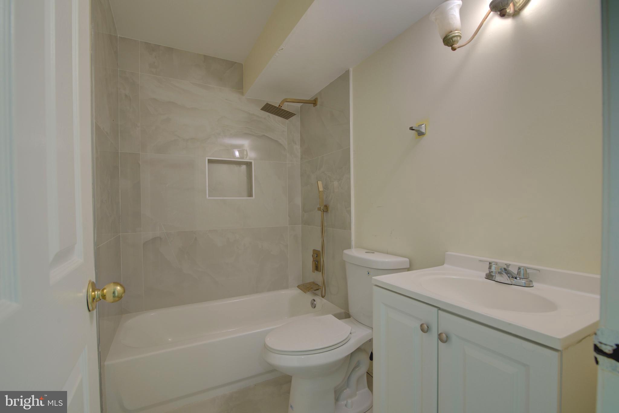 HIGHGROVE ESTATES - Residential