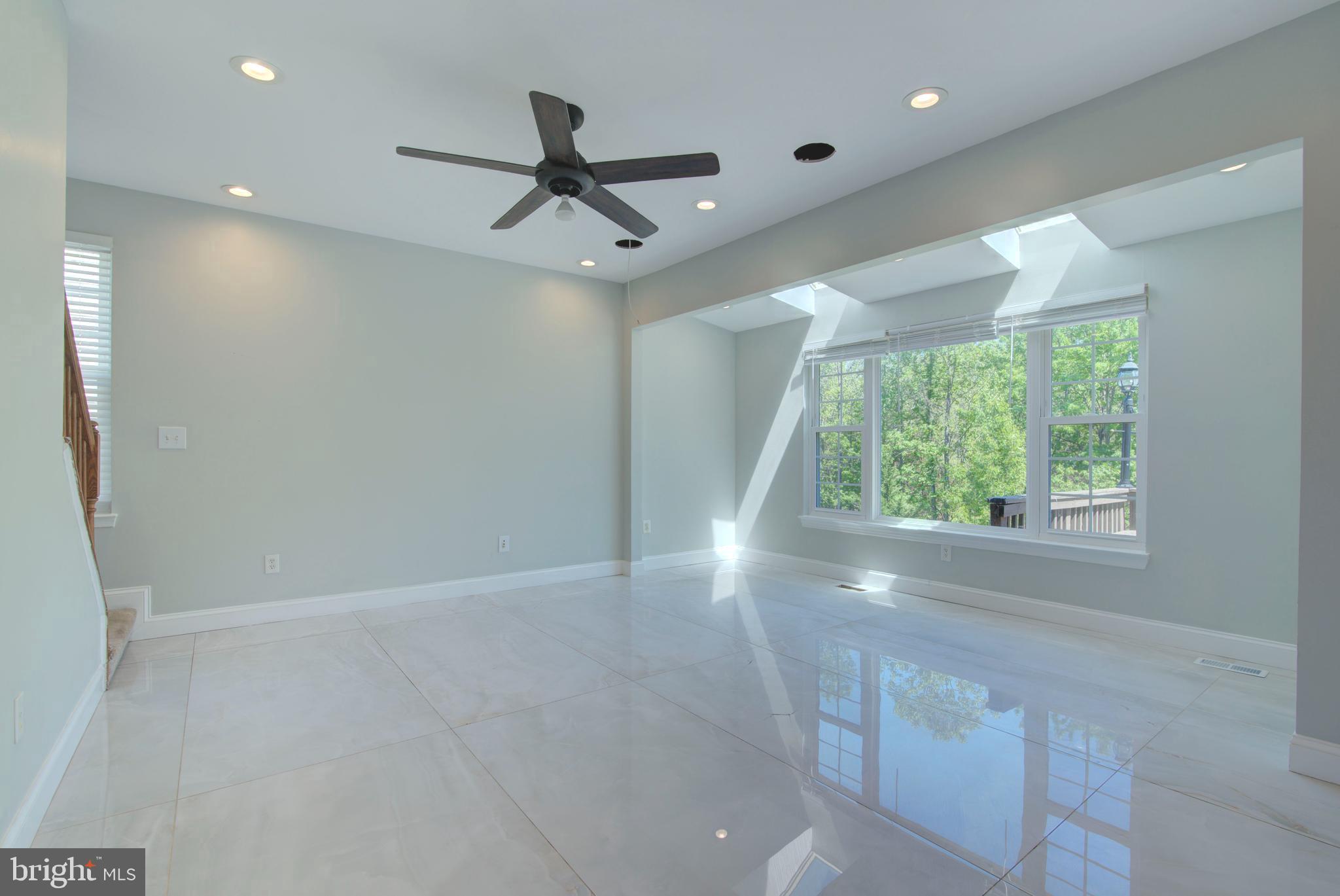 HIGHGROVE ESTATES - Residential