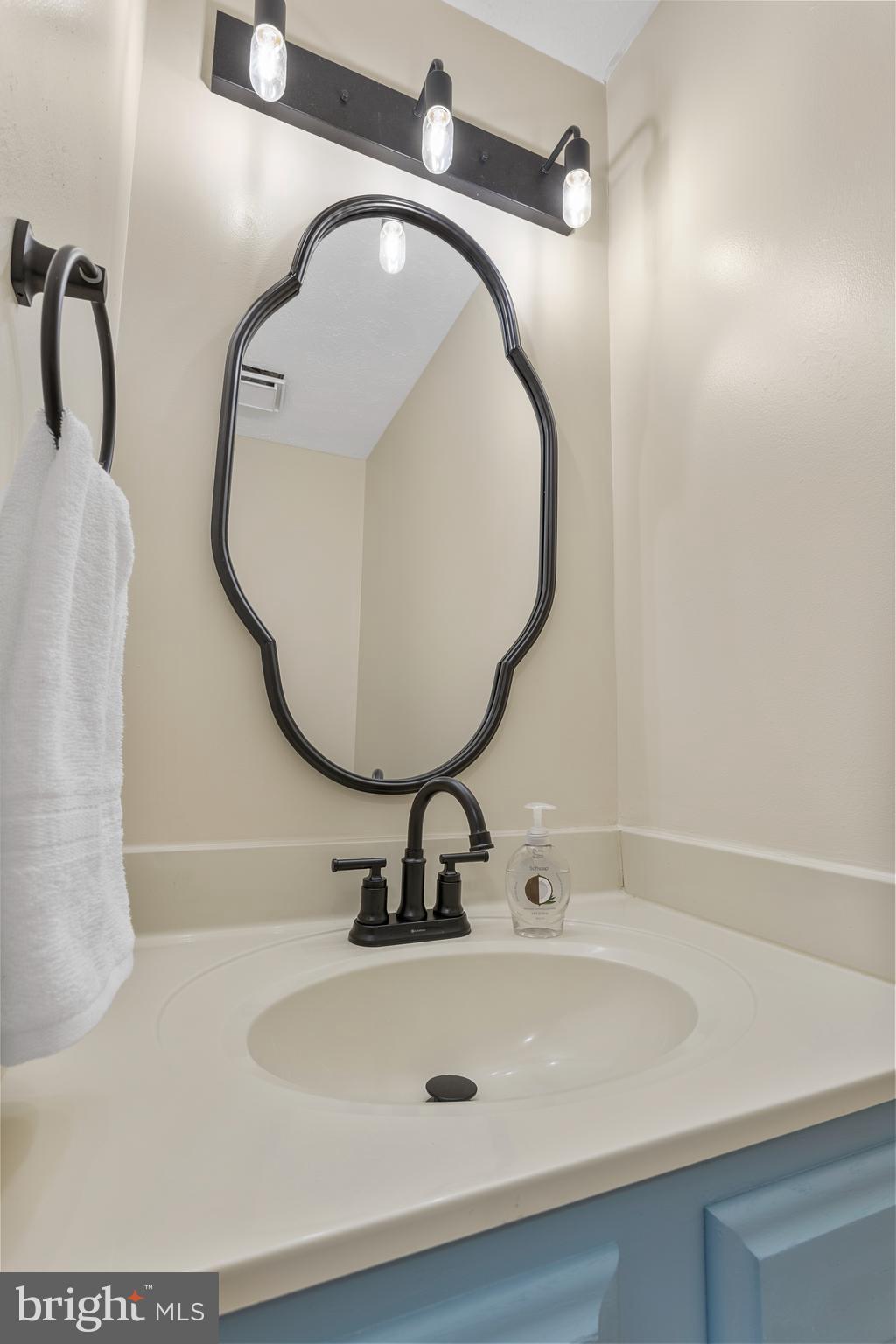 CHESAPEAKE LIGHTHOUSE - Residential