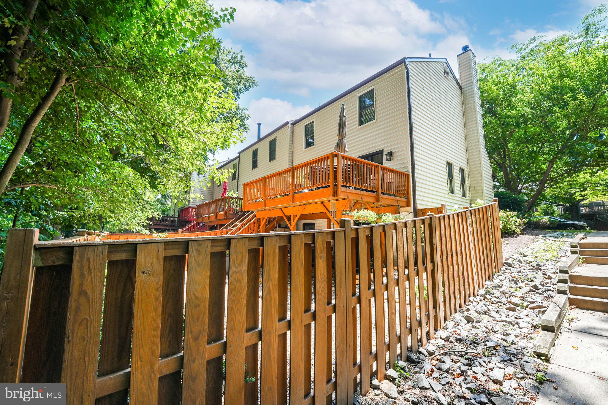 BURKE CENTRE - Residential
