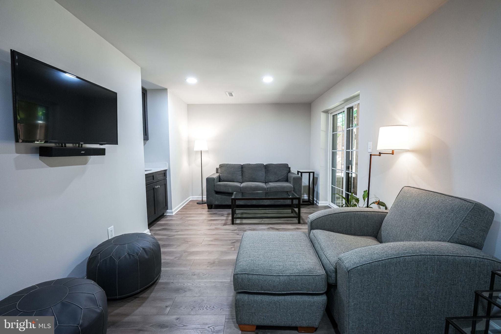 BURKE CENTRE - Residential