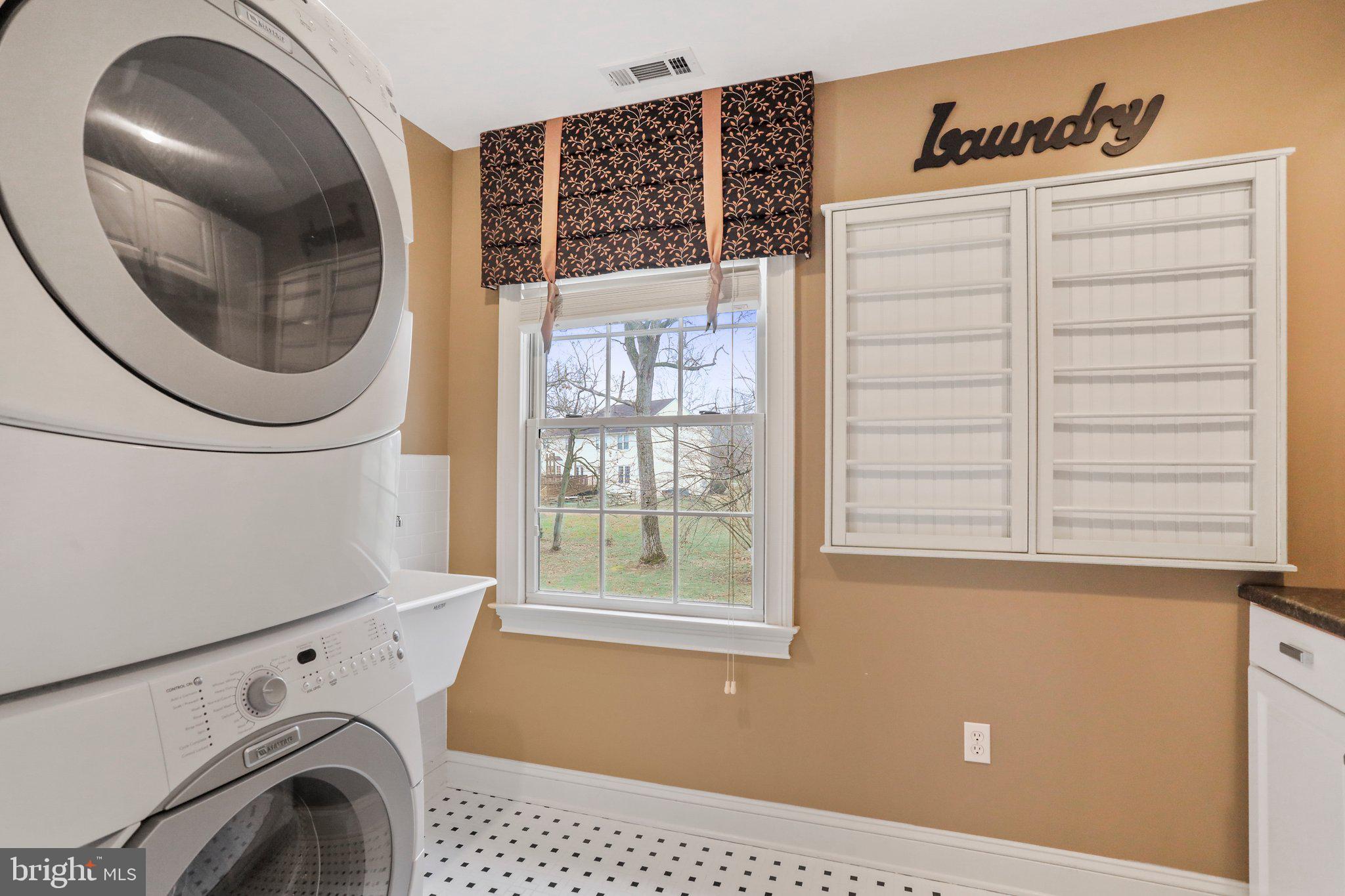 DEER MOUNTAIN ESTATES - Residential Lease