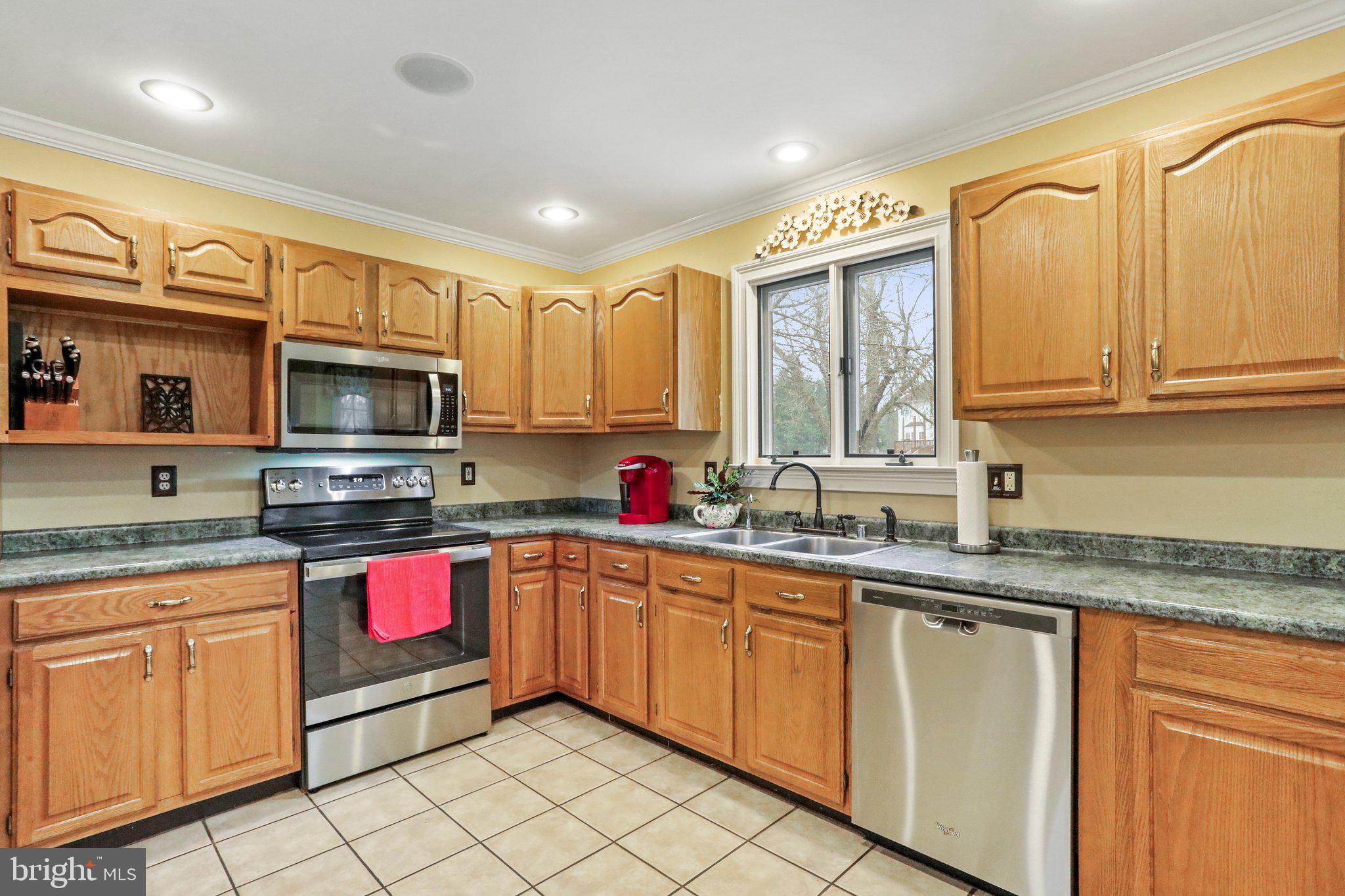 DEER MOUNTAIN ESTATES - Residential Lease