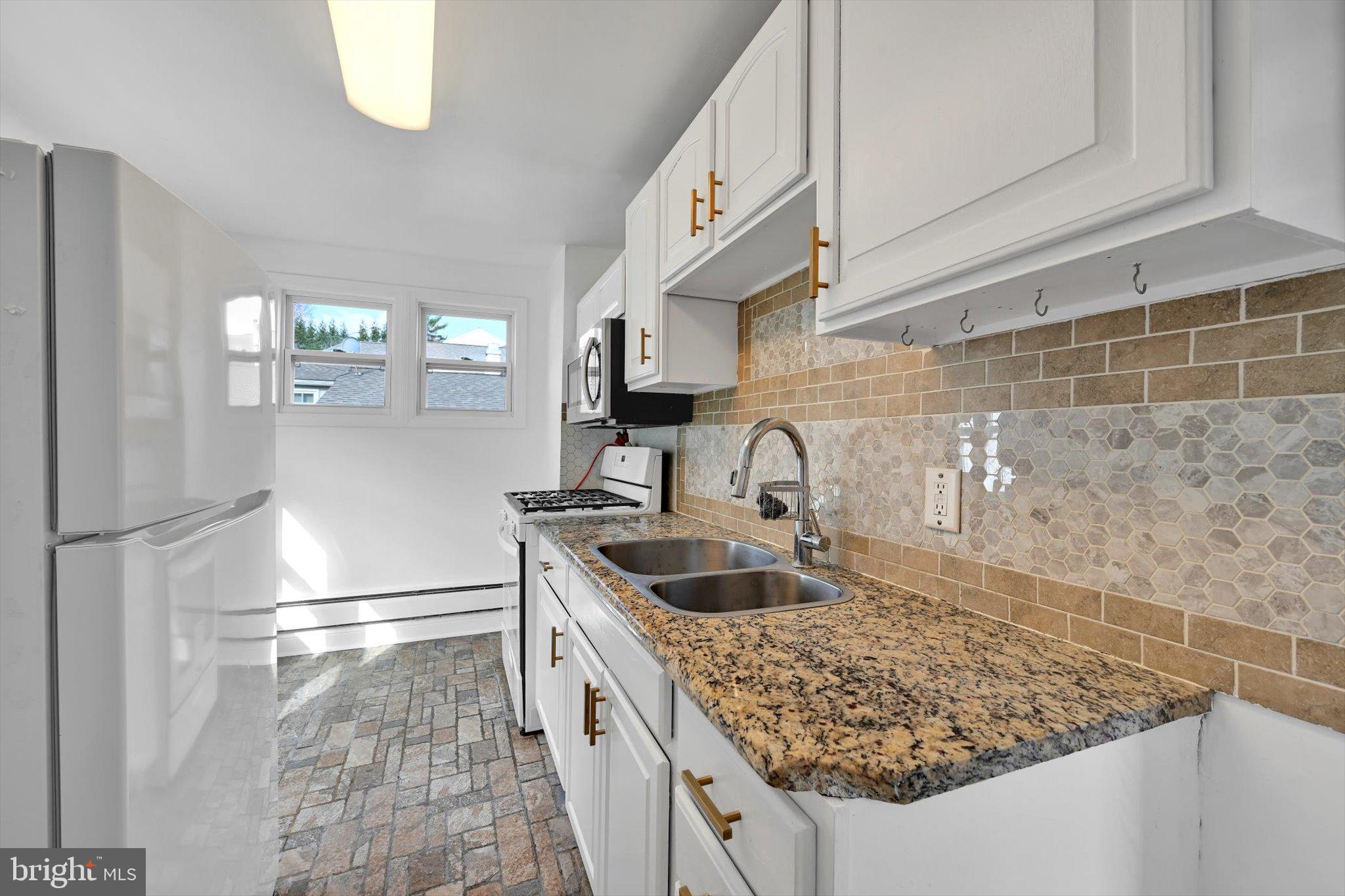 SPRINGTON VILLAGE - Residential