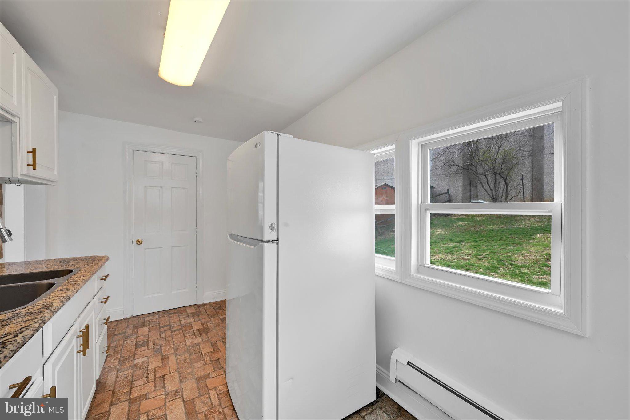 SPRINGTON VILLAGE - Residential