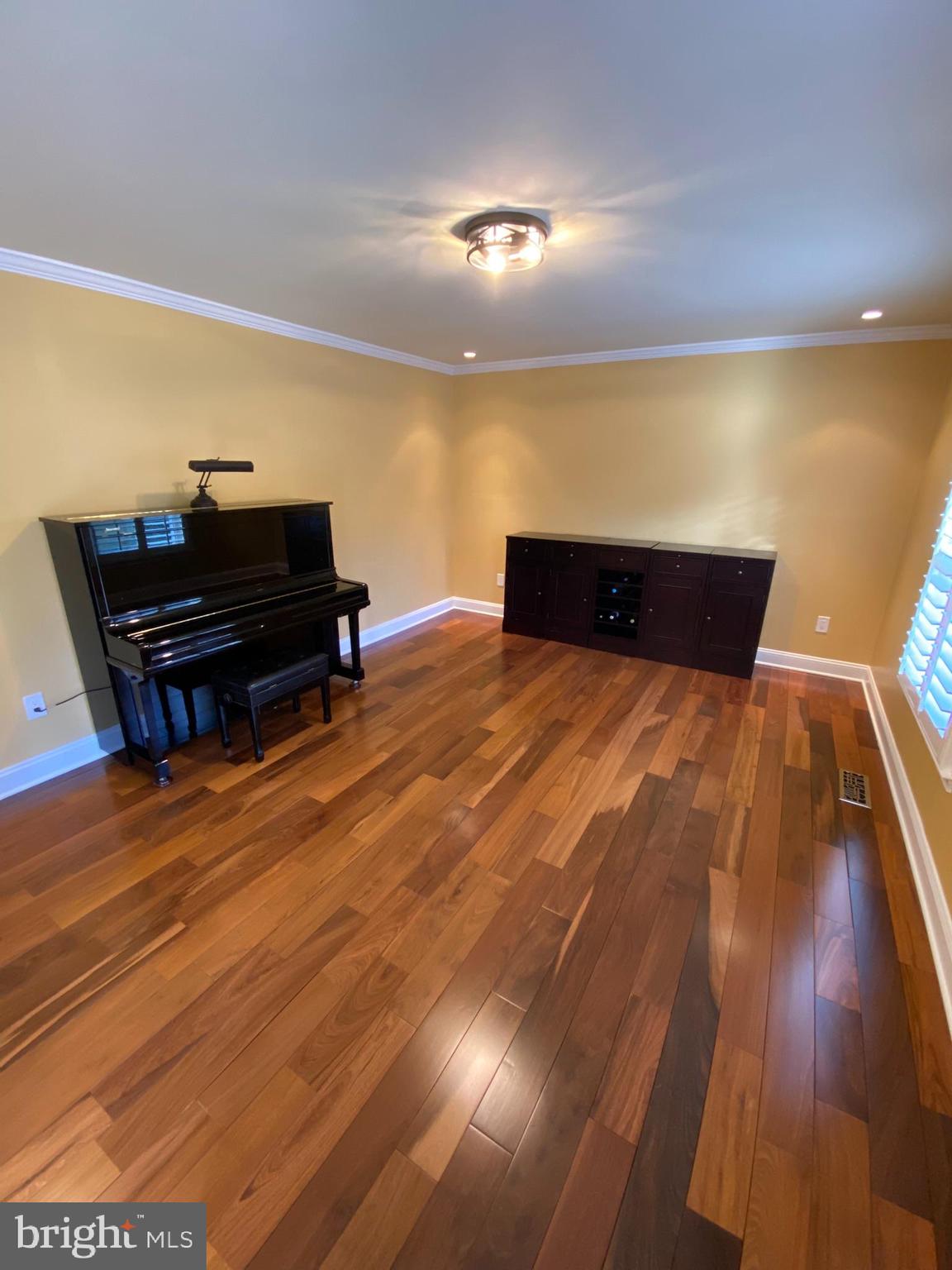 HOMEWOOD - Residential