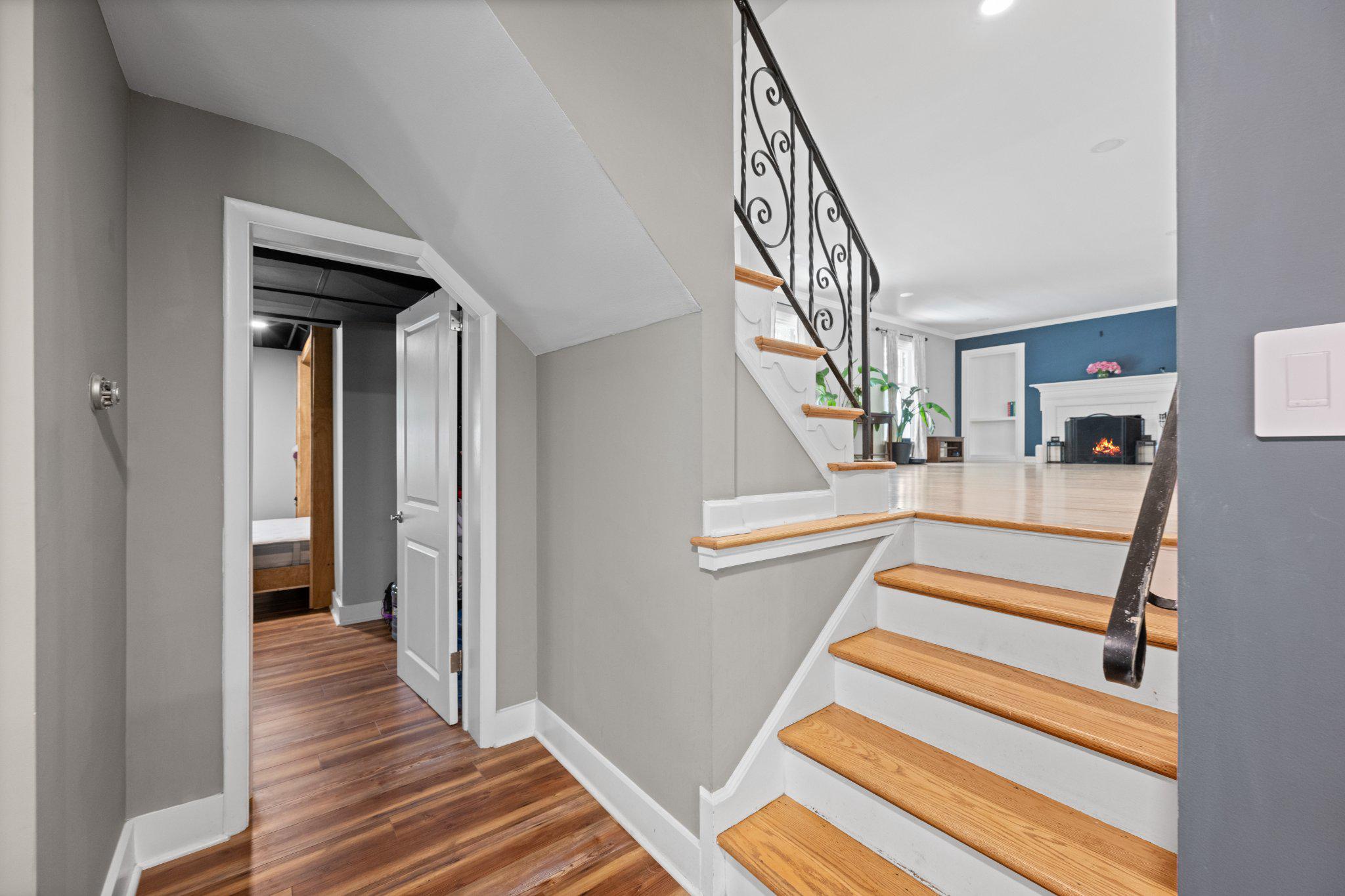 BRYN MAWR - Residential
