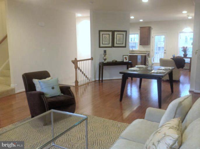 STONE RIDGE SOUTH - Residential Lease