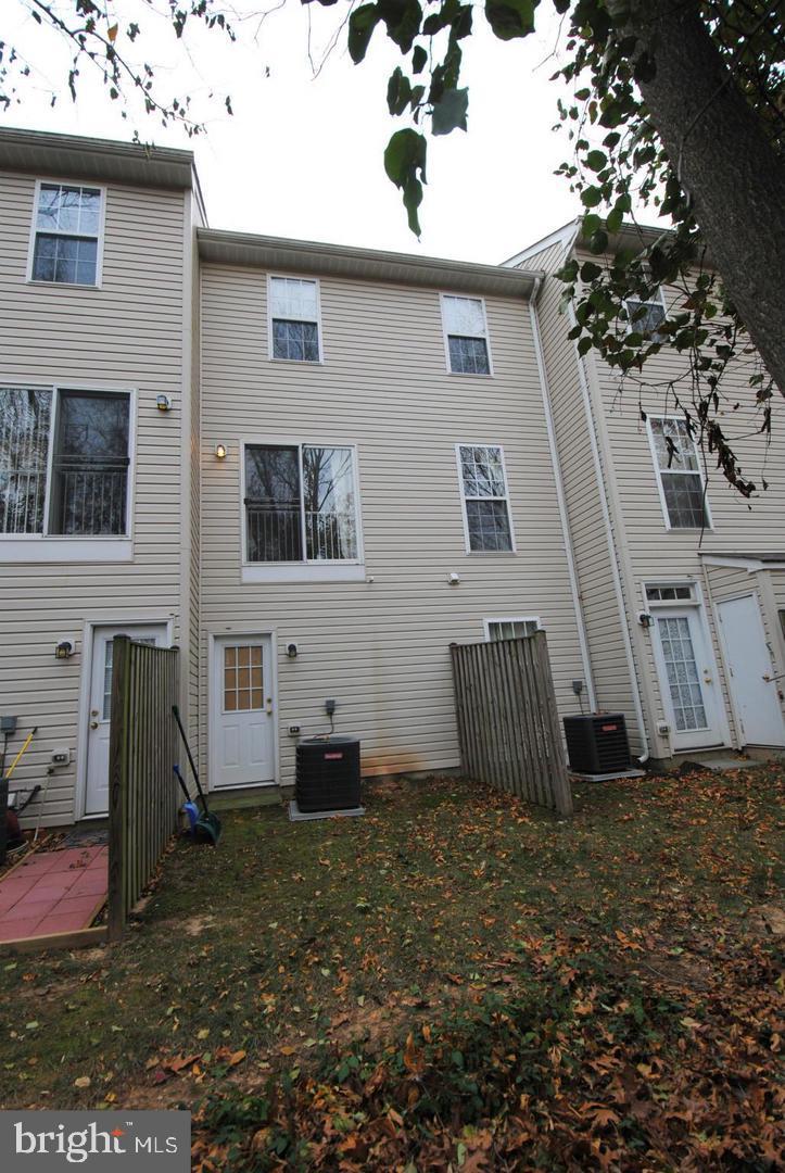 CRAIN SUMMIT - Residential Lease