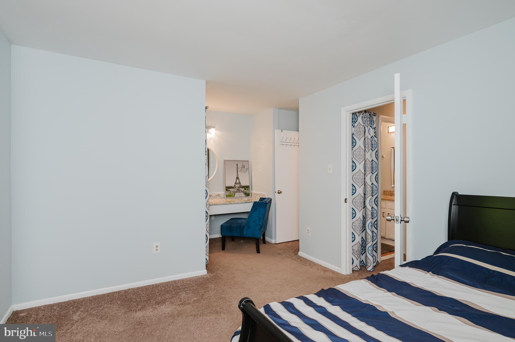 ROLLING CREST - Residential