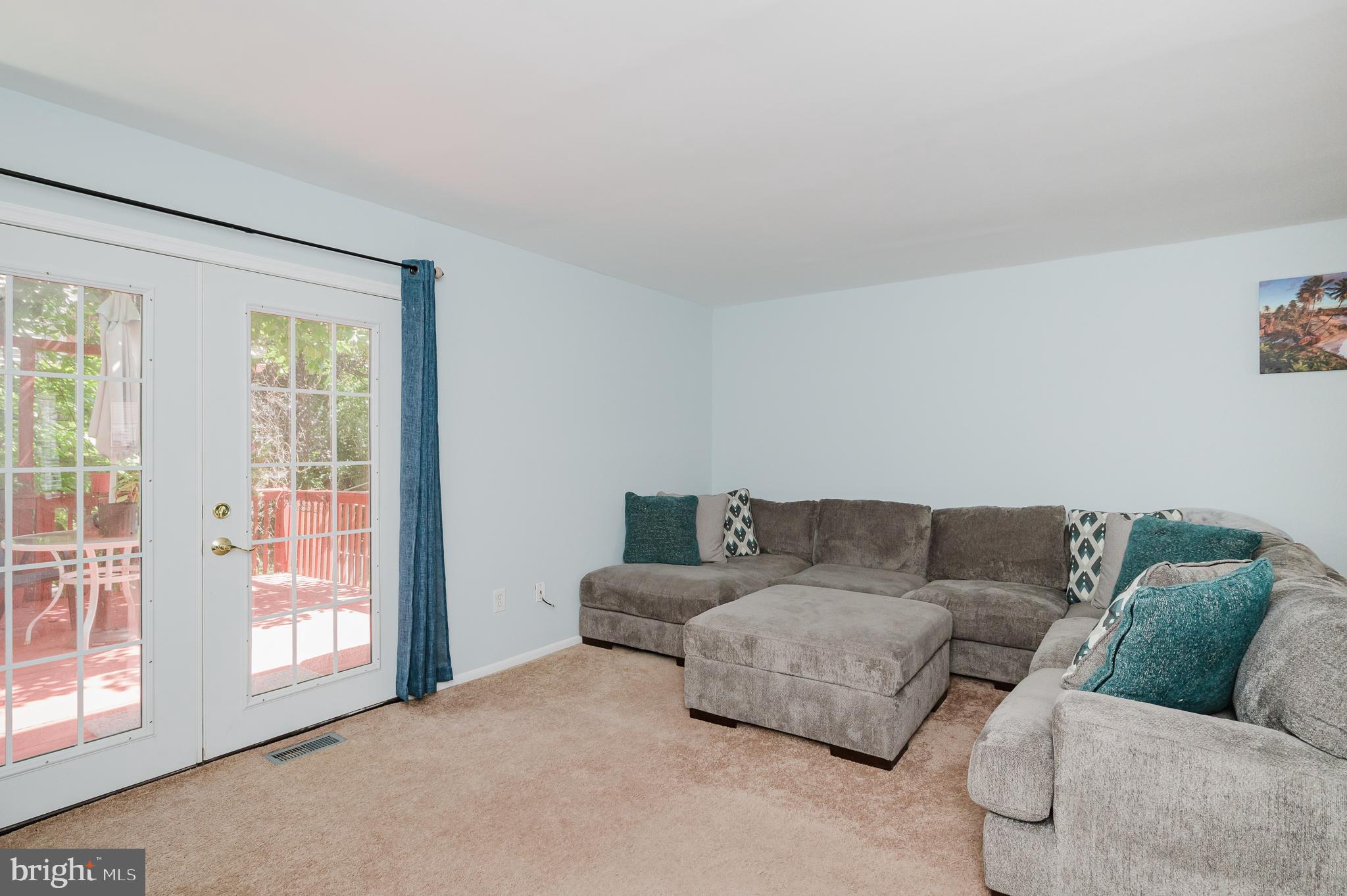 ROLLING CREST - Residential