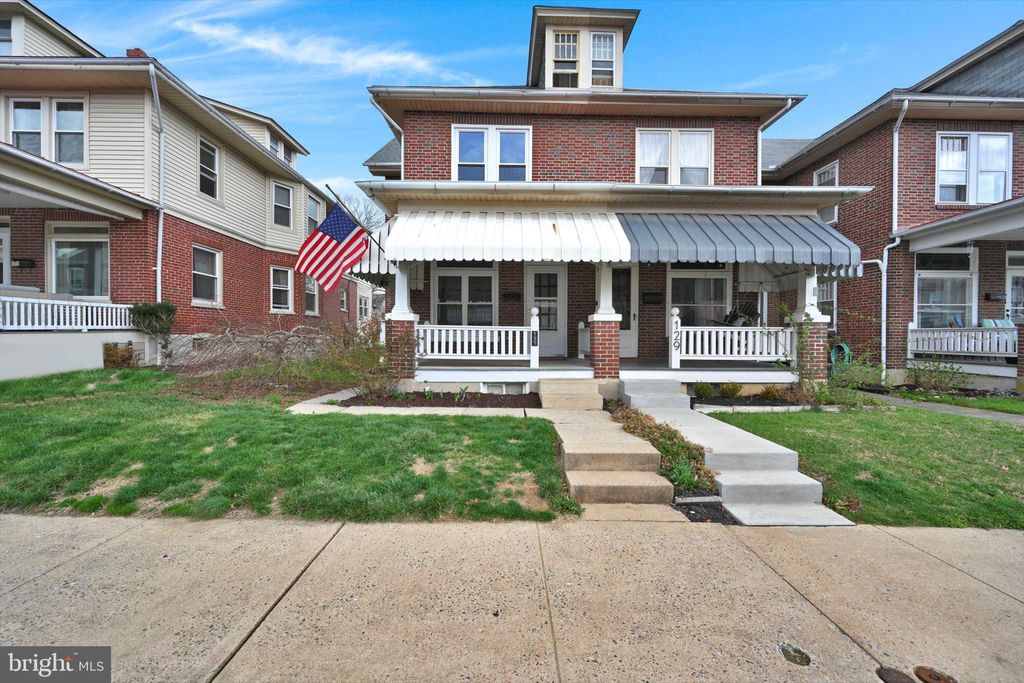 Photo of 131 Park Avenue, EPHRATA, PA 17522 (MLS # PALA2066666)