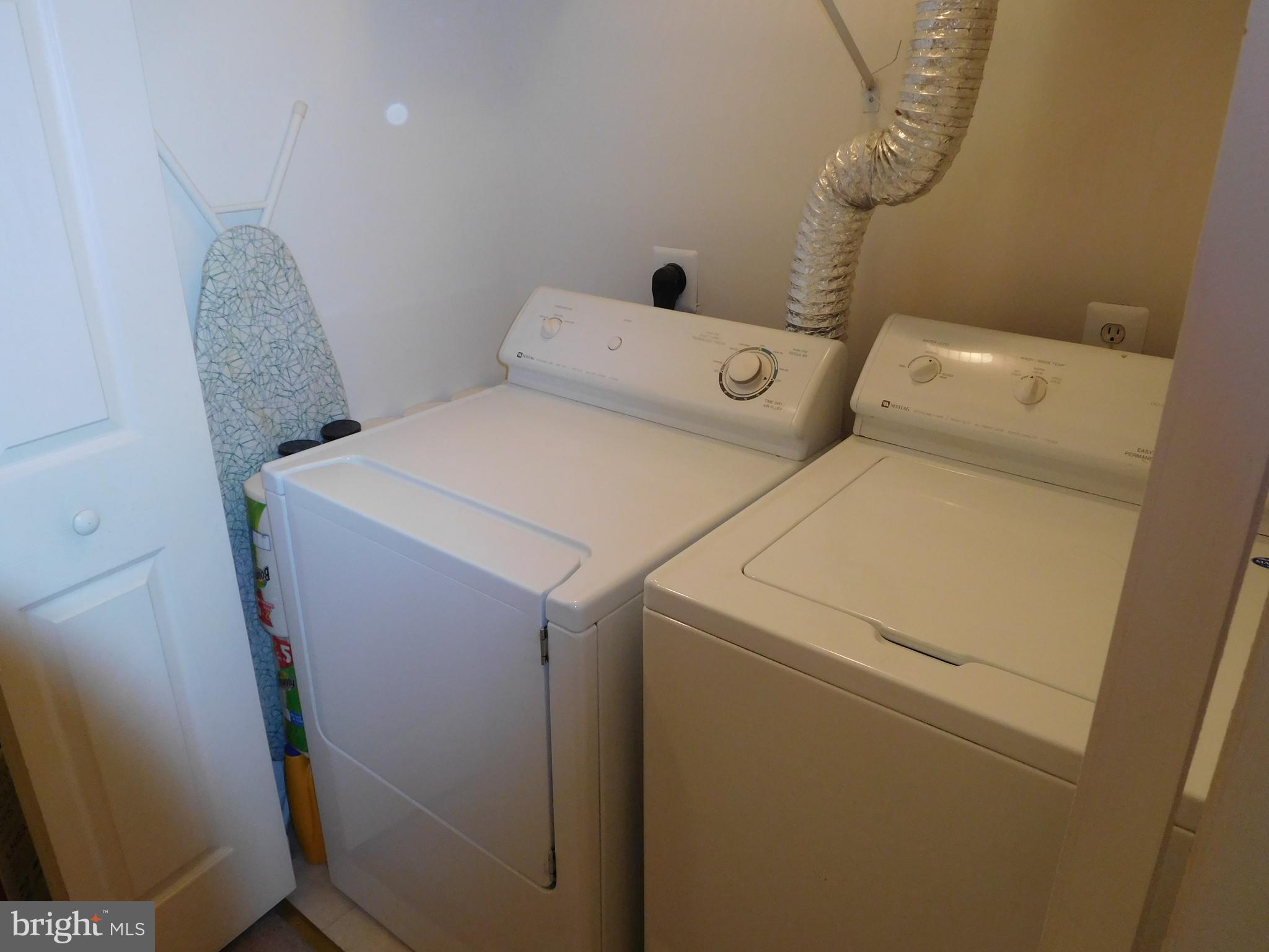 FOUNDERS WALK - Residential Lease