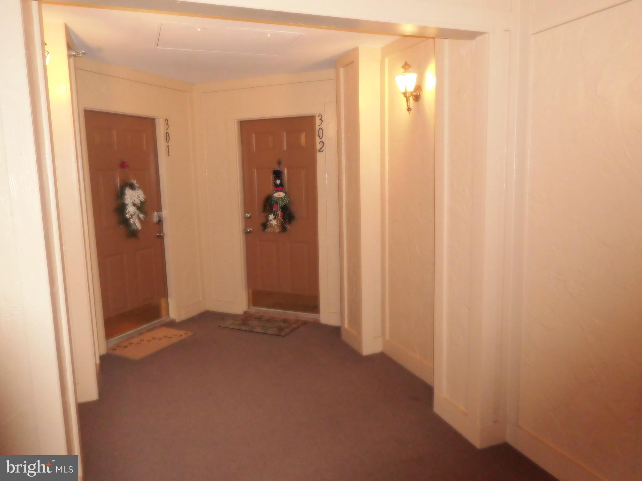 FOUNDERS WALK - Residential Lease