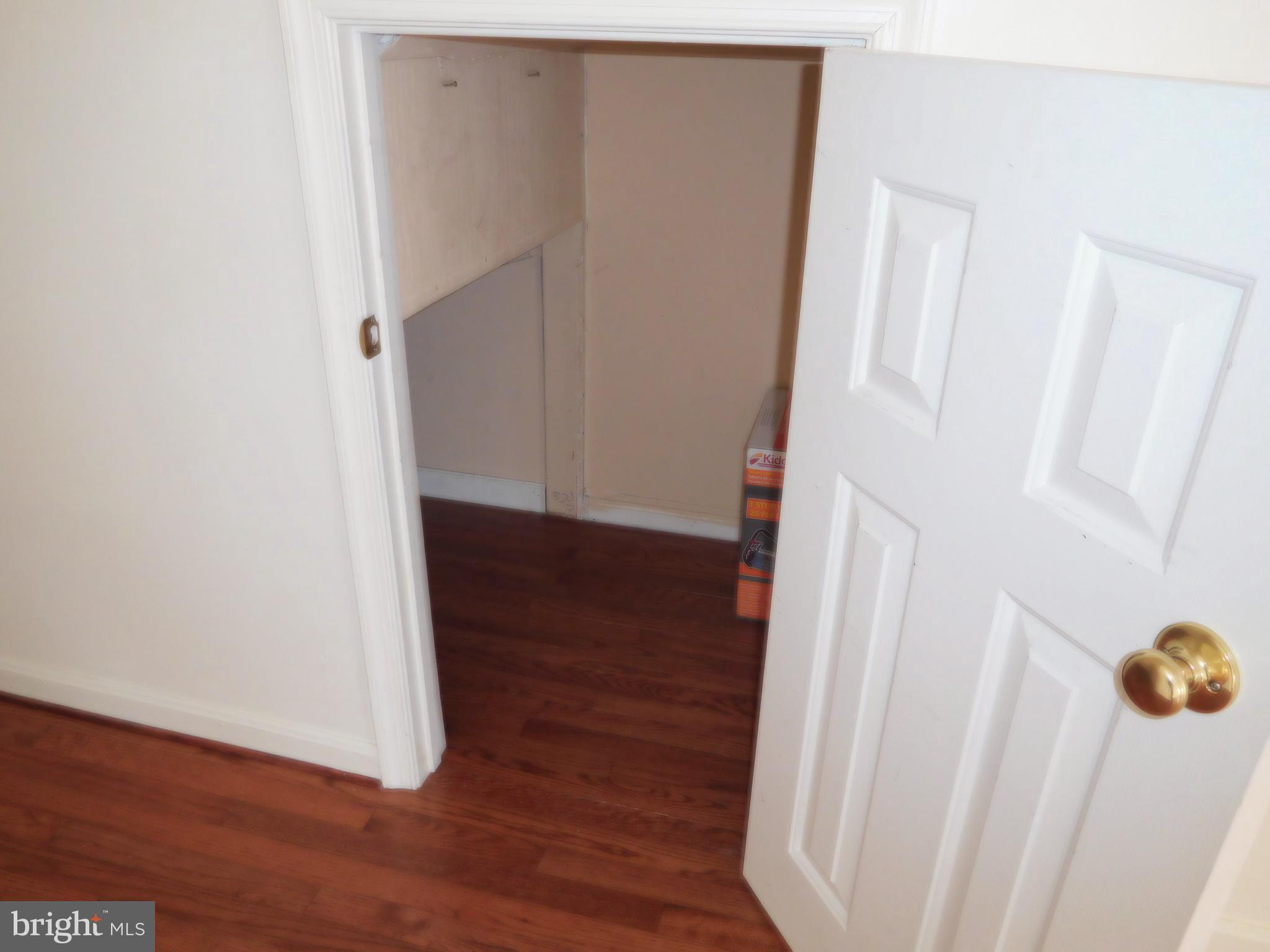 FOUNDERS WALK - Residential Lease