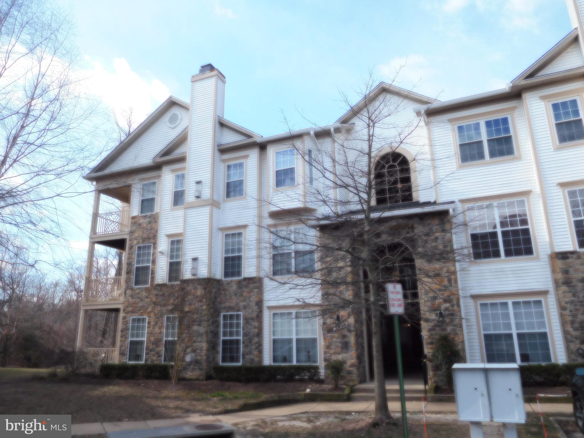 FOUNDERS WALK - Residential Lease