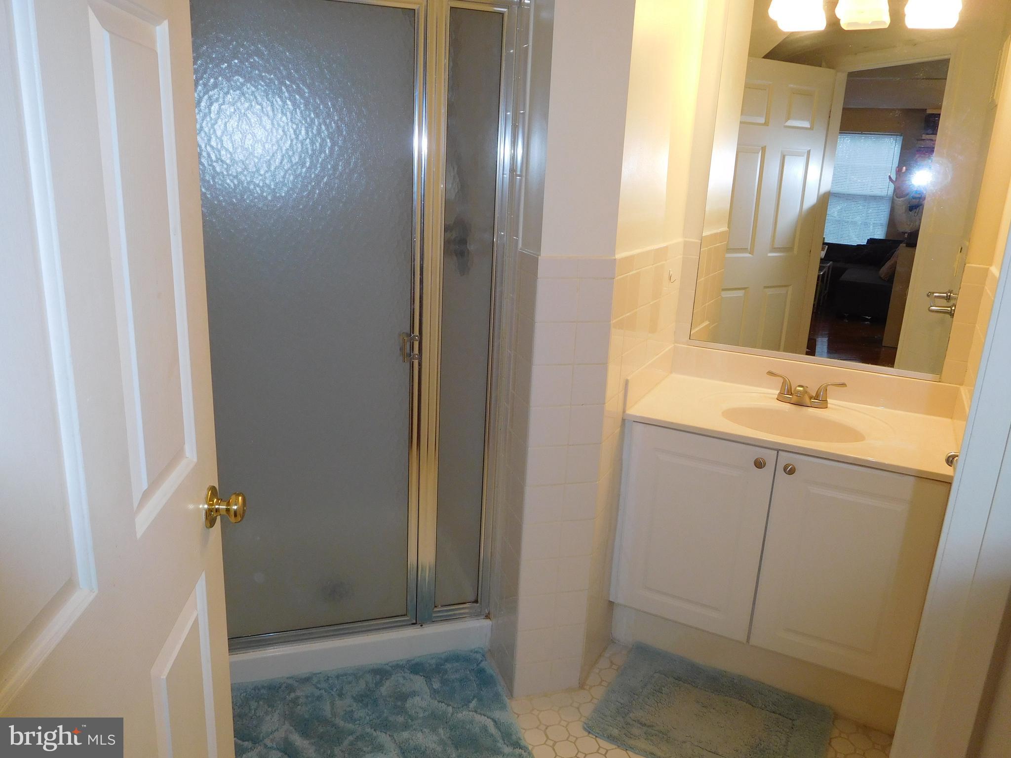 FOUNDERS WALK - Residential Lease