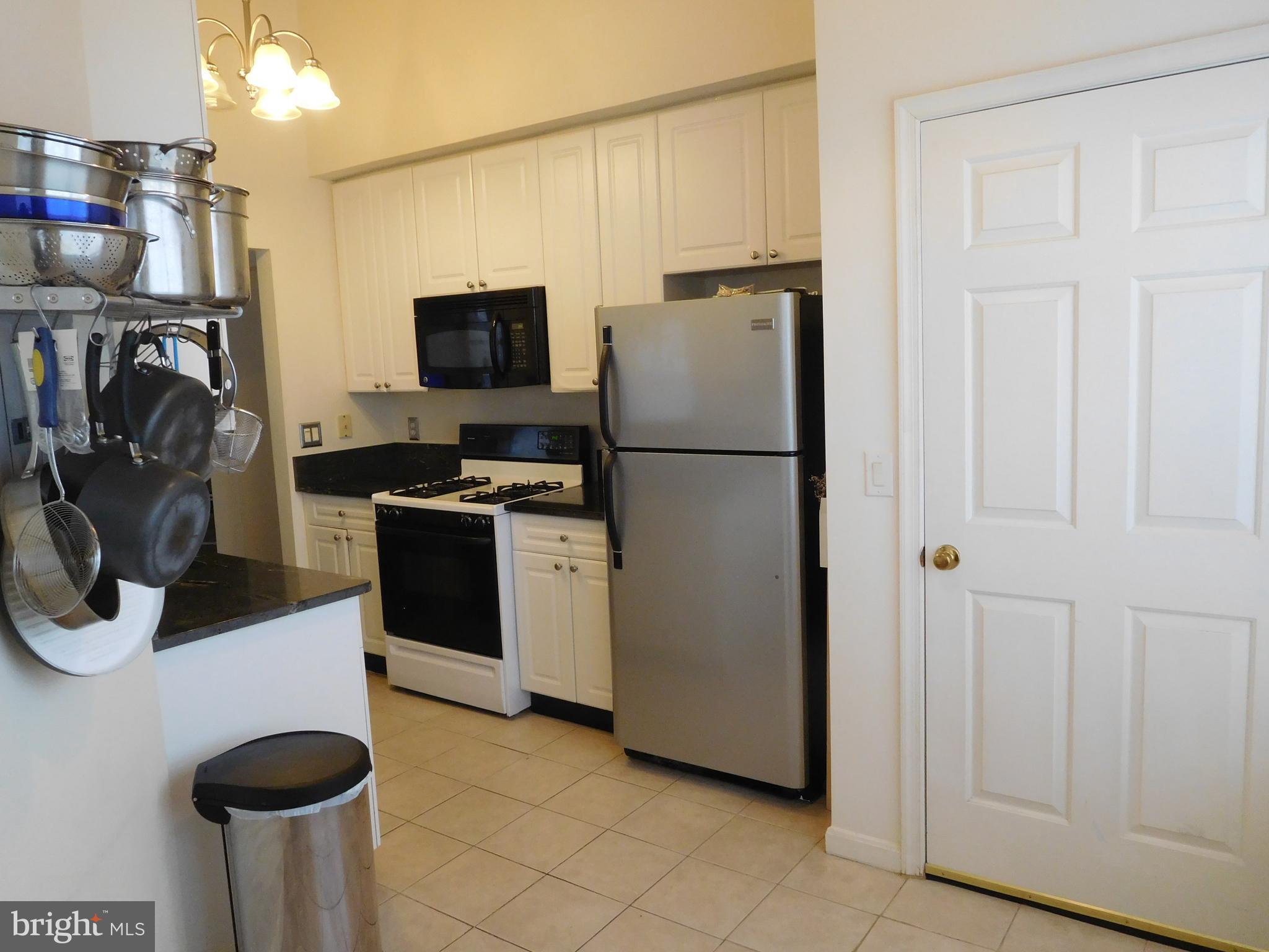 FOUNDERS WALK - Residential Lease