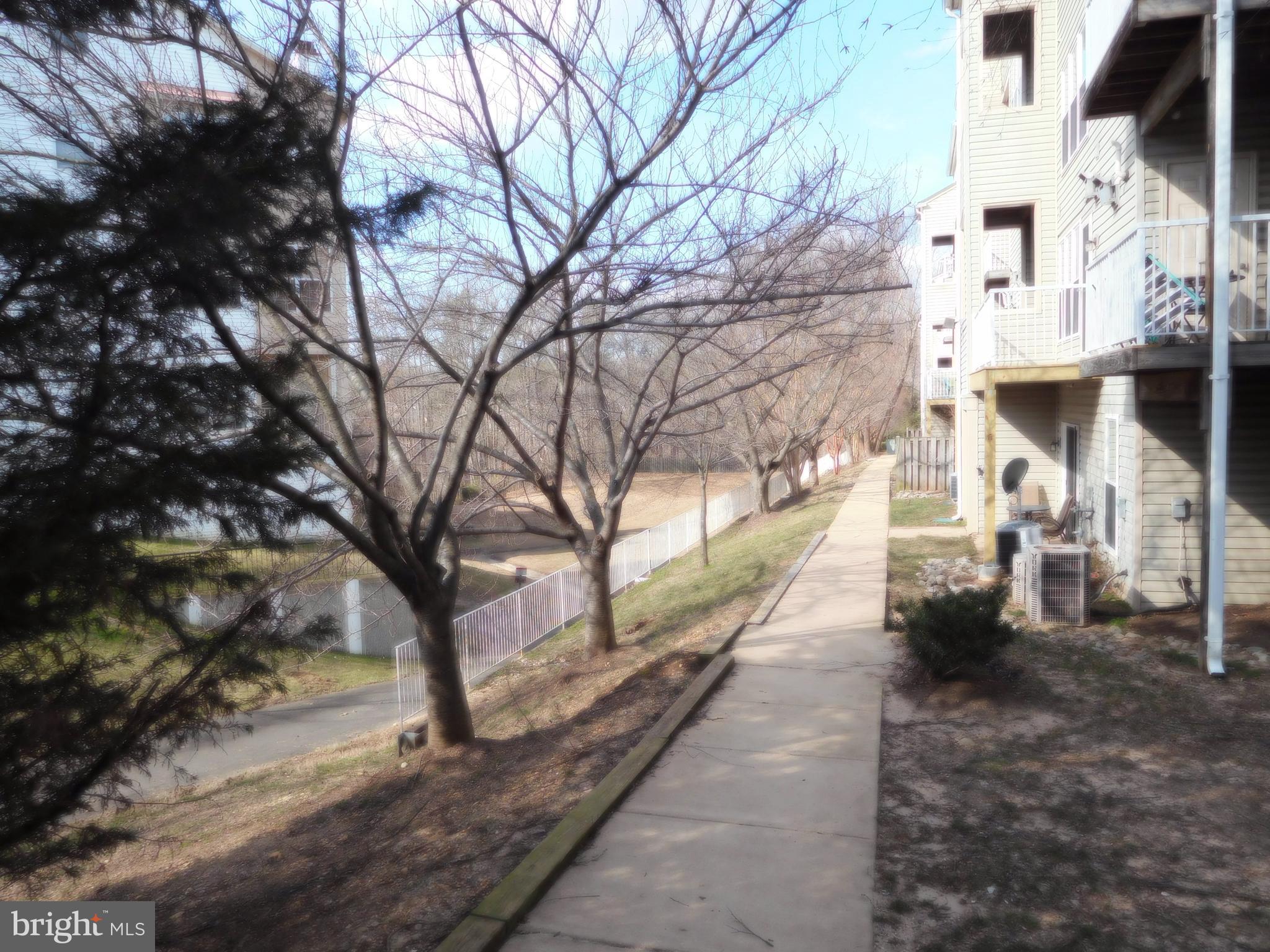 FOUNDERS WALK - Residential Lease